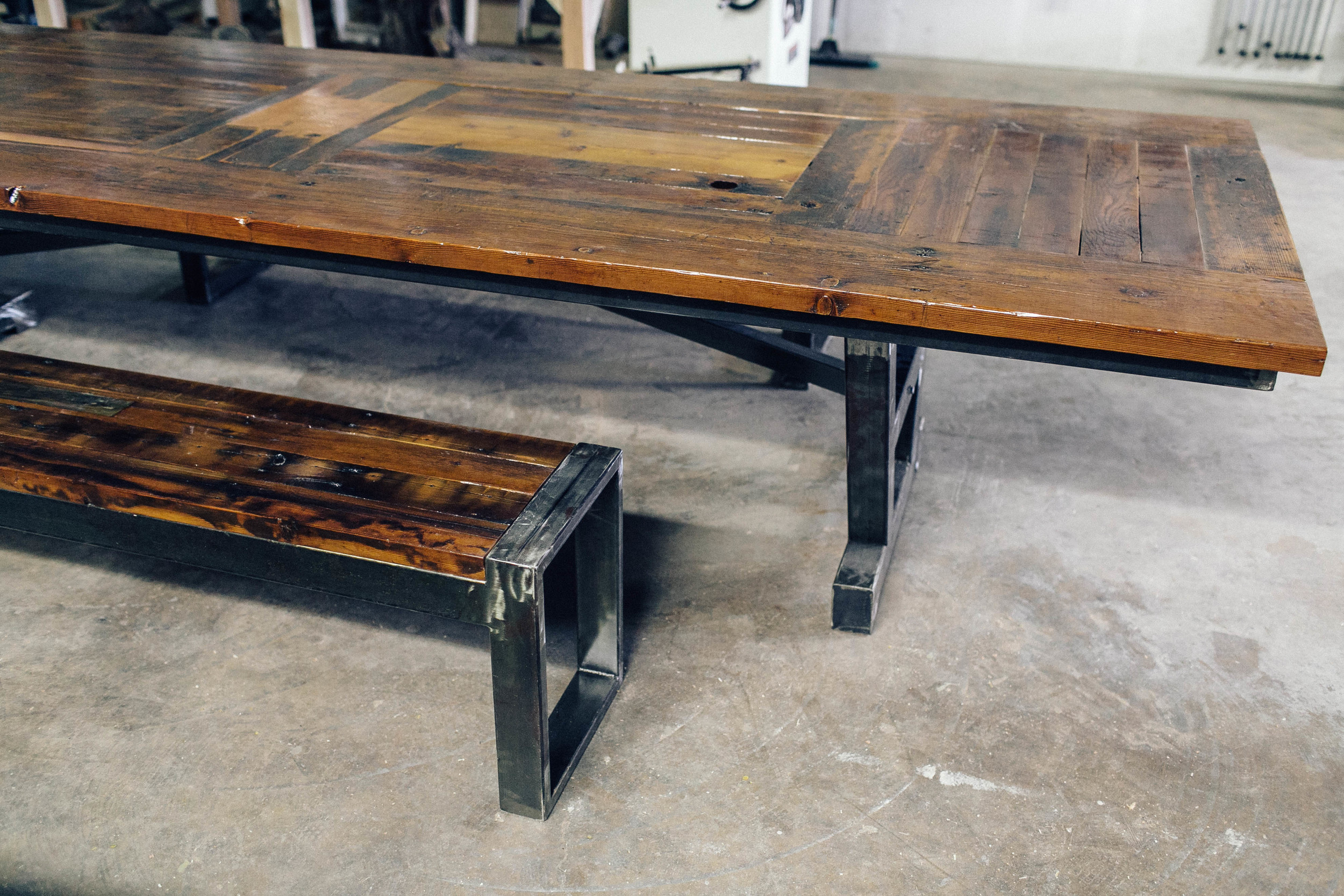 barnwood_diningtable_crawford20141113_0008.jpg