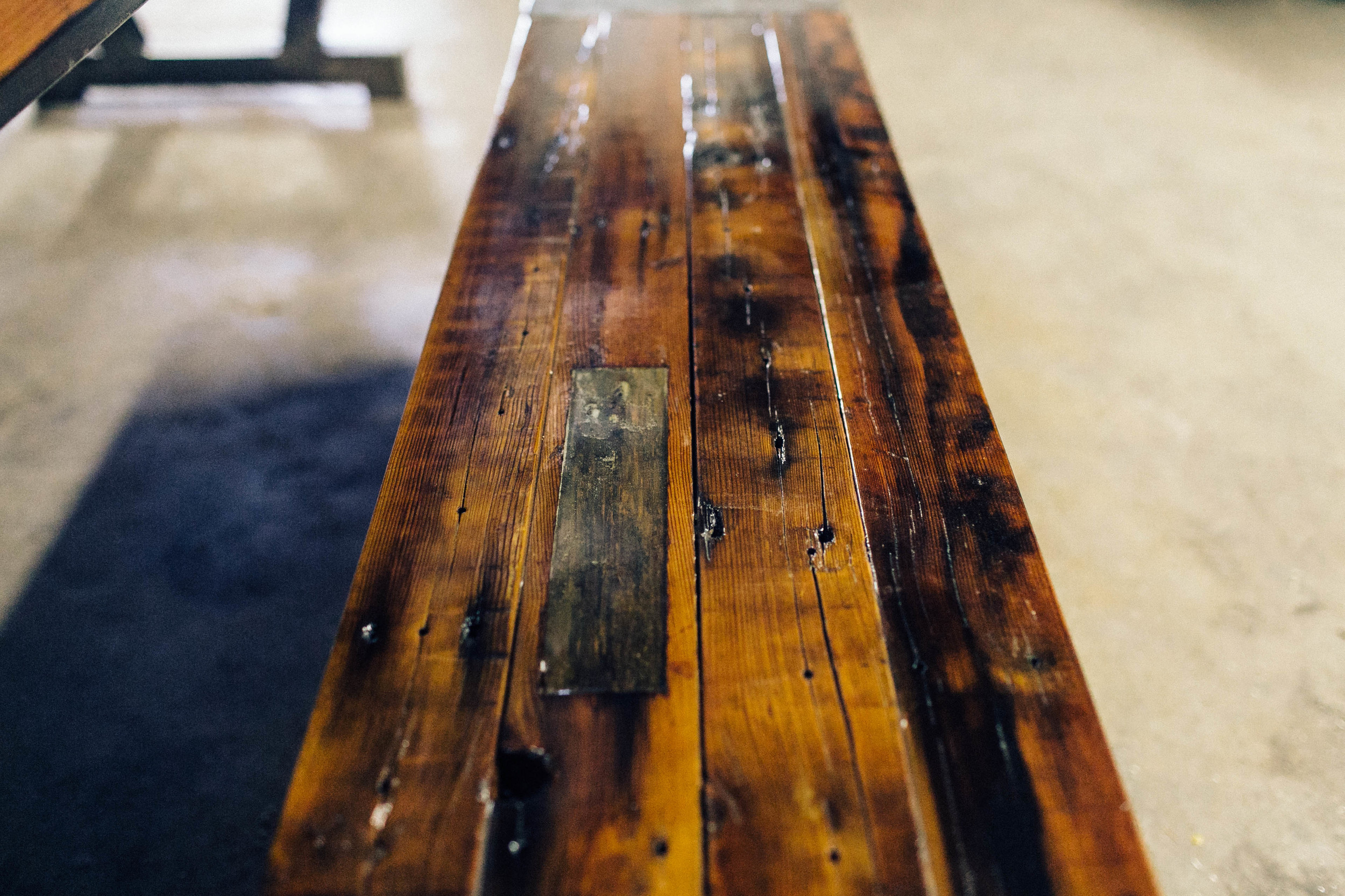 barnwood_diningtable_crawford20141113_0013.jpg