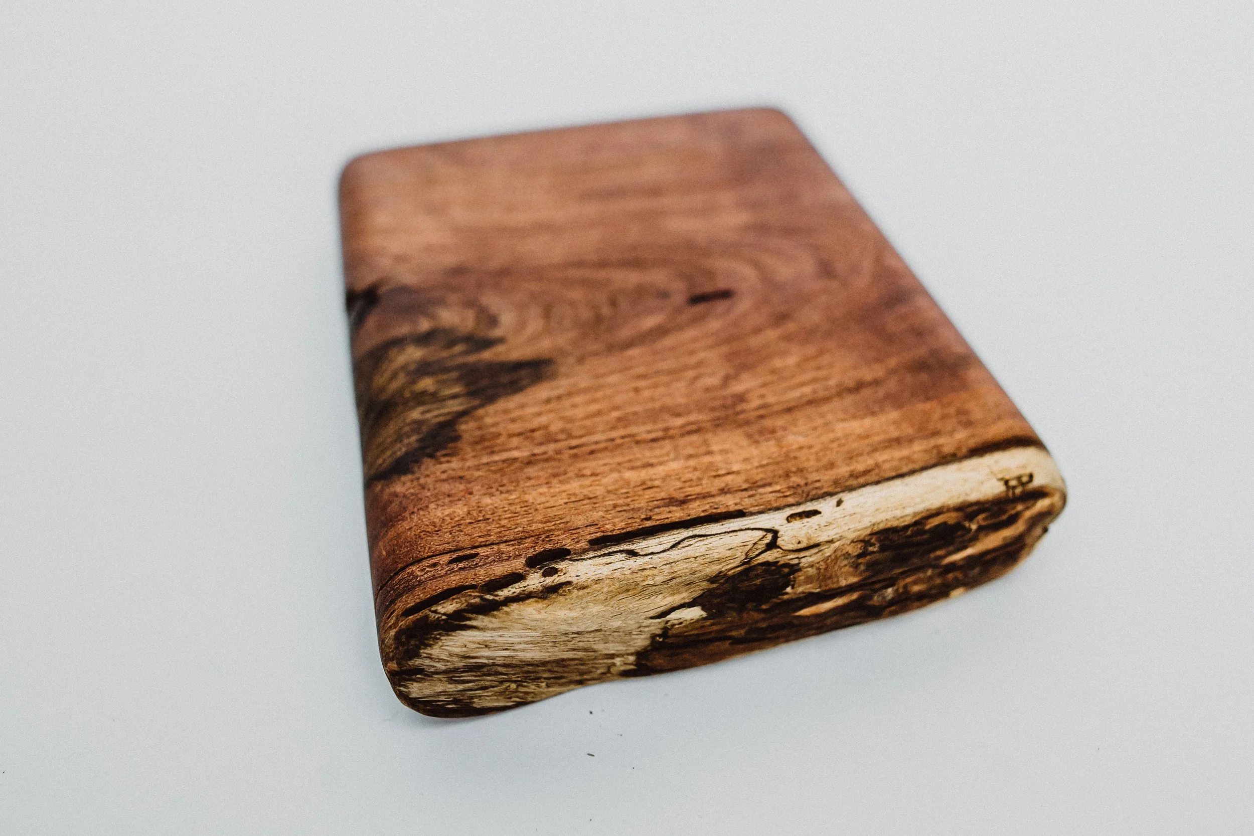 kitchenboard_liveedge_mesquite_0083.jpg