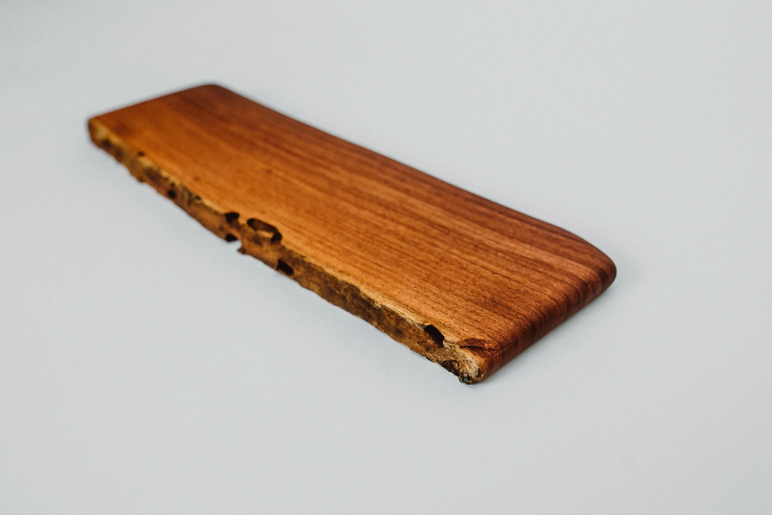 kitchenboard_liveedge_mesquite_0022.jpg