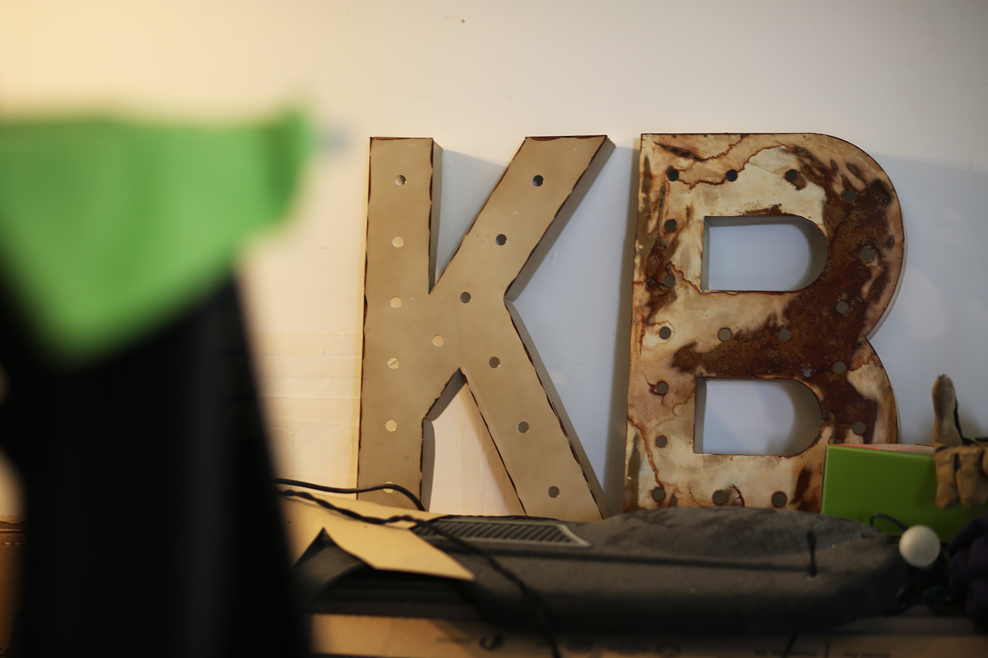 Brian makes custom marquee lamps. See below for a link to his etsy account.