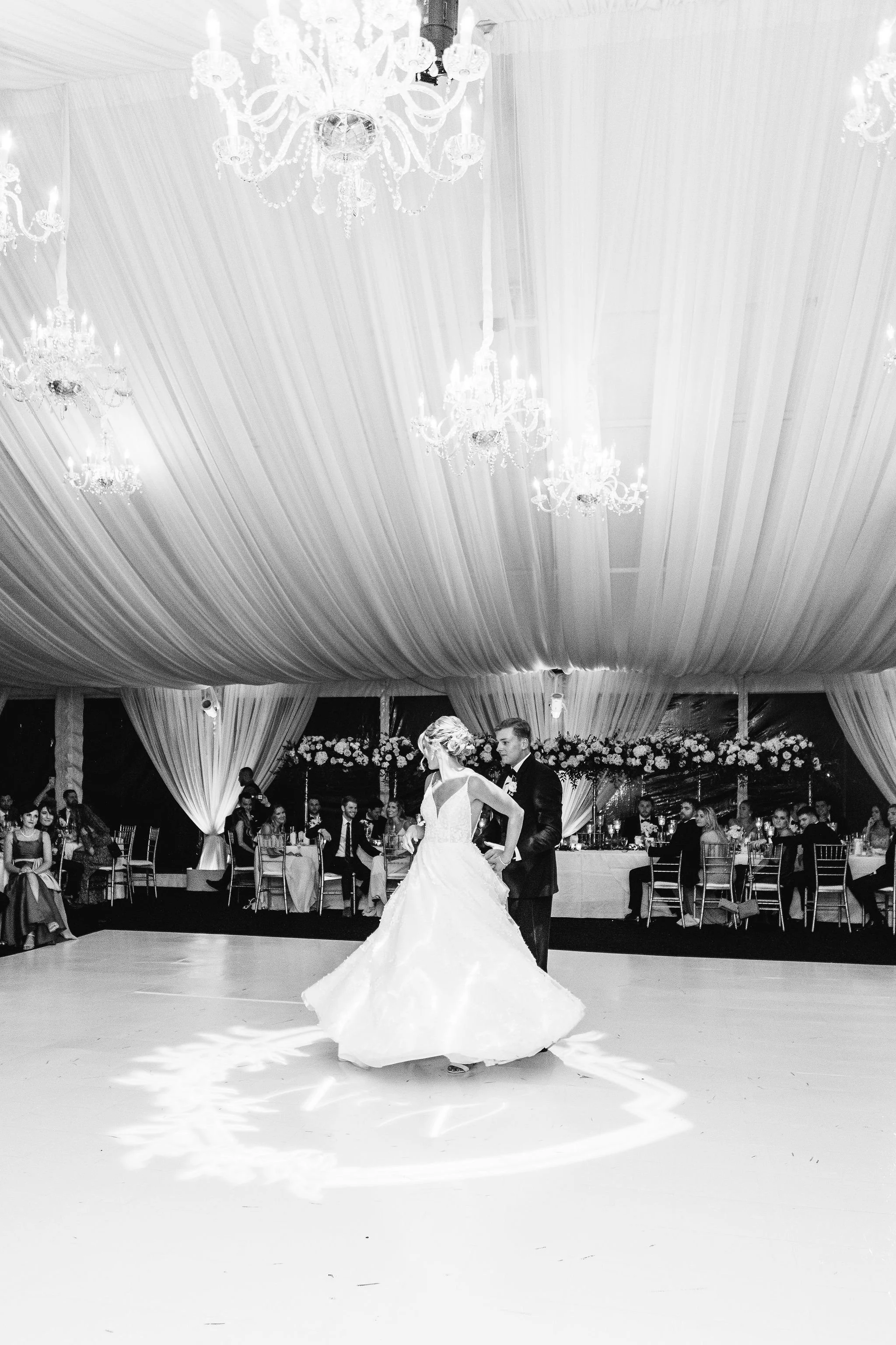 NicodemCreative-Jessie+JackWedding-MedinahCountryClub-1111.jpg