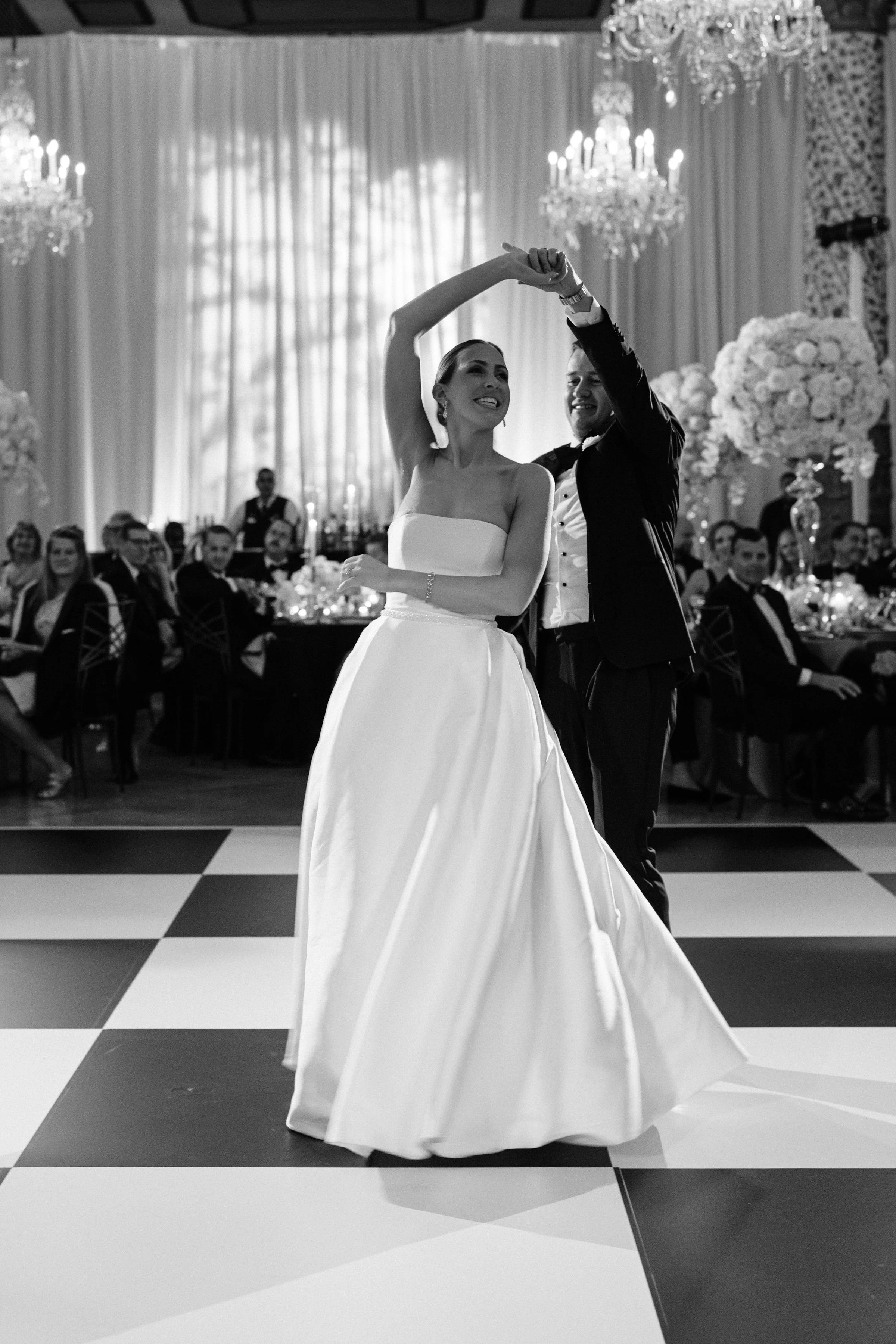 Brittany&BlakePREVIEWS-103.jpg