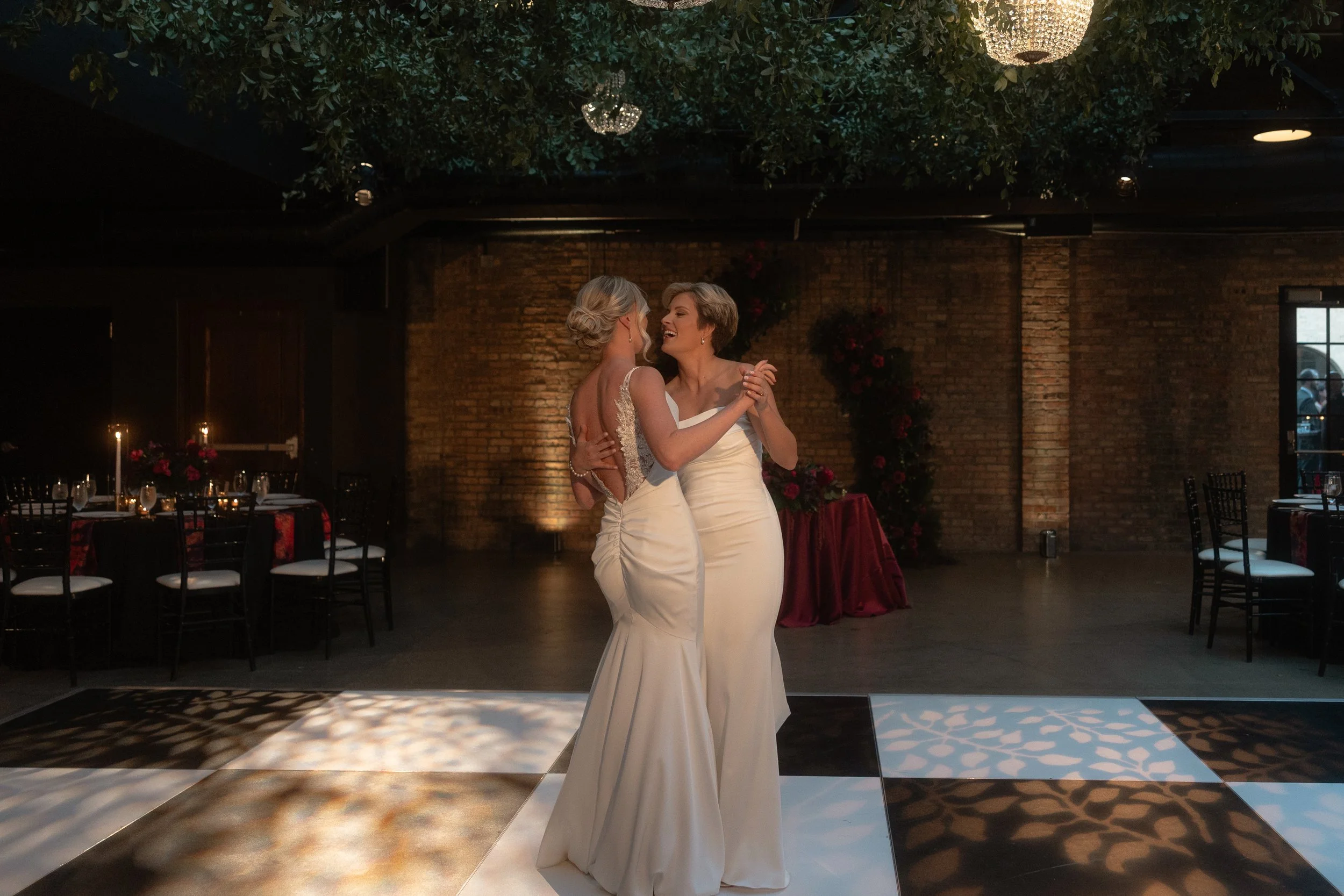 092725-Alice&Audra-Wedding-Final-EmmaPetersenPhotography-1559.jpg