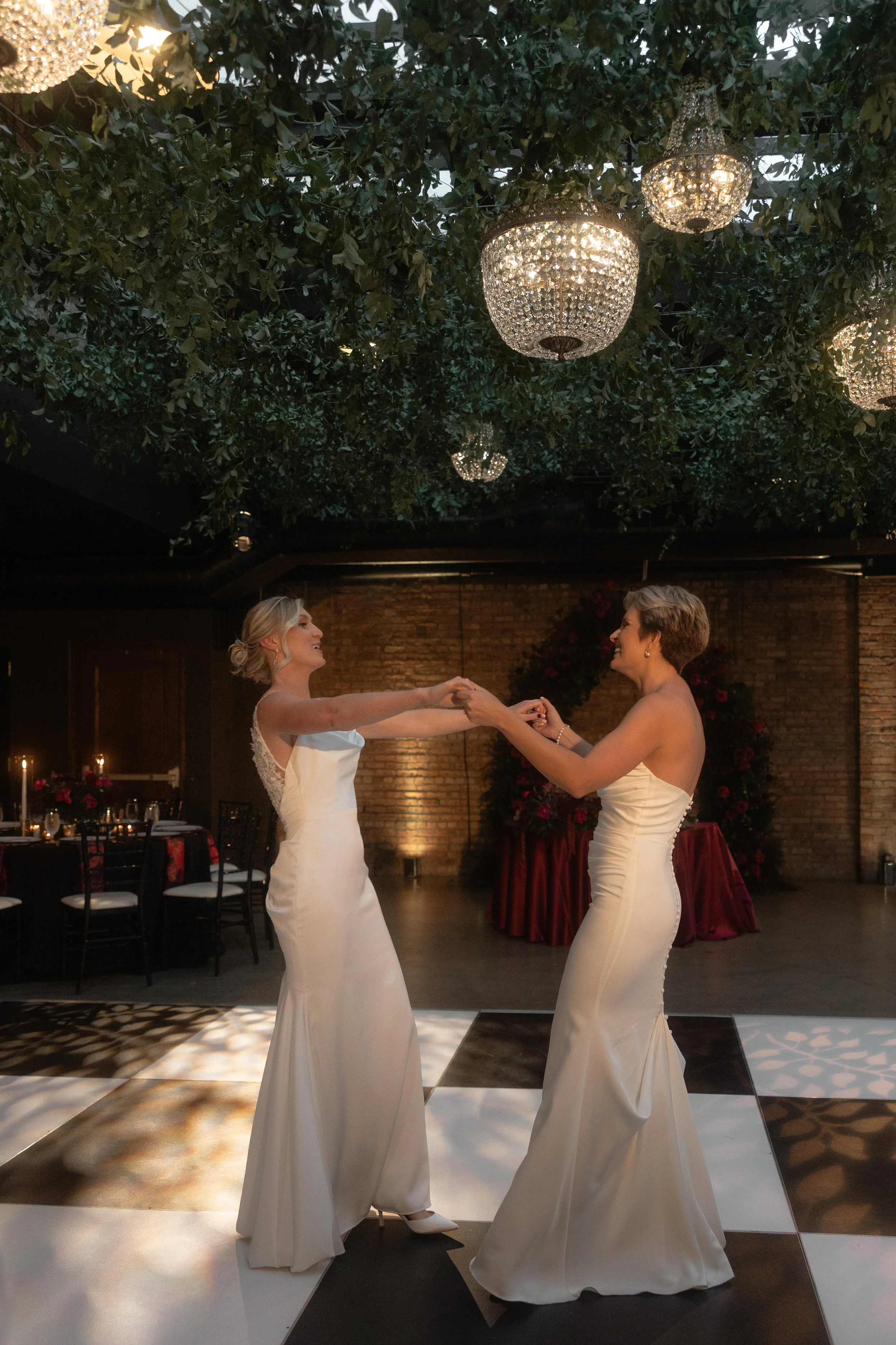 092725-Alice&Audra-Wedding-Final-EmmaPetersenPhotography-1563.jpg