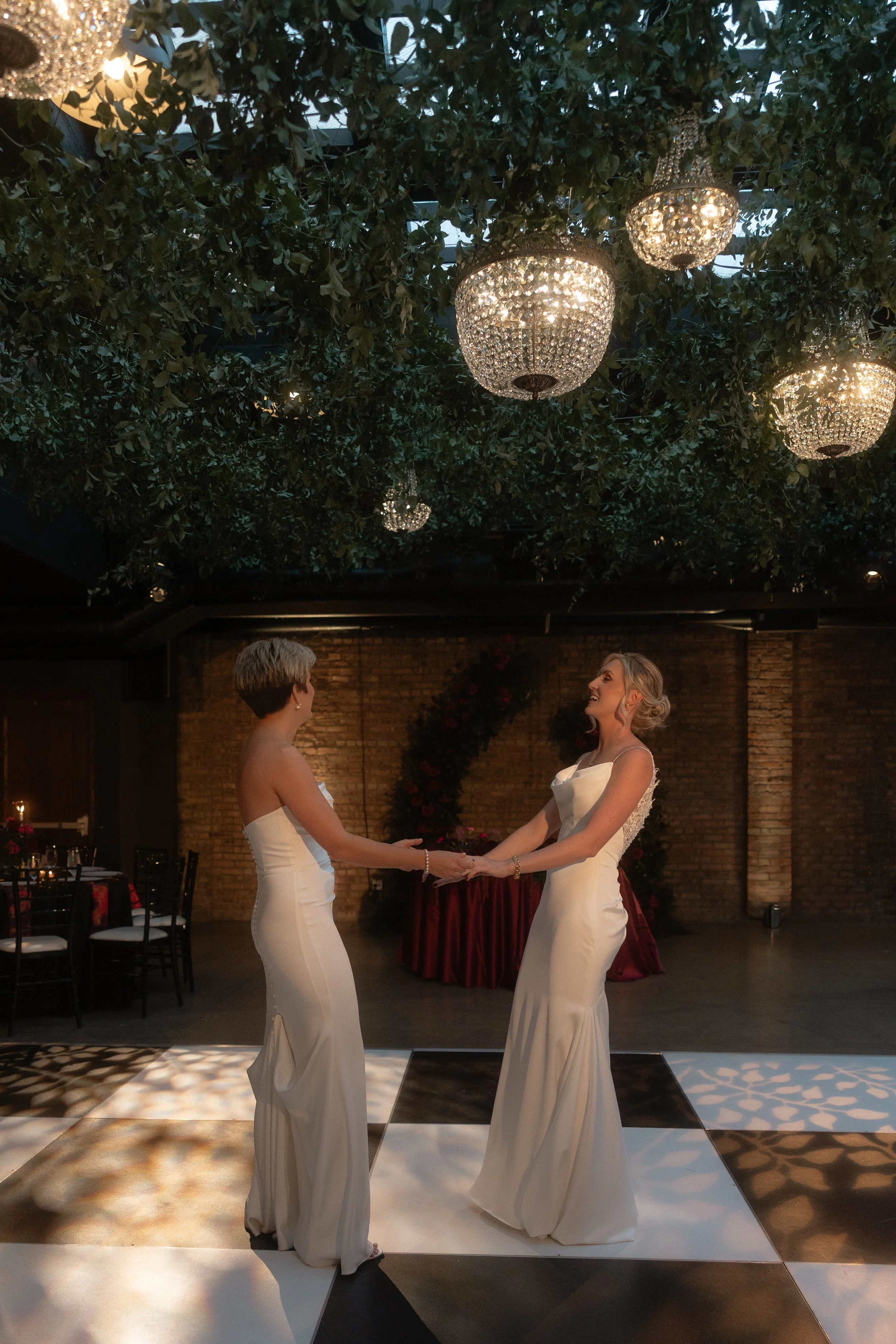 092725-Alice&Audra-Wedding-Final-EmmaPetersenPhotography-1571.jpg