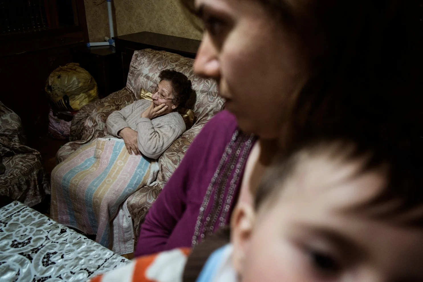 Yeghisapet Chilingirian, originally from Aleppo, is an elderly lady who with her family fled the war in Syria and now lives in Yerevan, Armenia. (Gianmarco Maraviglia/Echo Photo Agency)