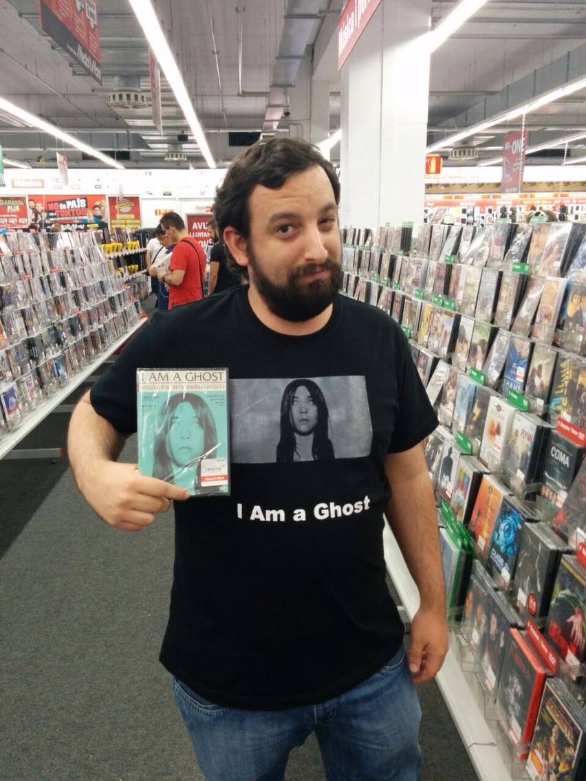 Omar Parra of Terror Weekend re-enacts a scene from I Am a Ghost in which Emily meets Emily.