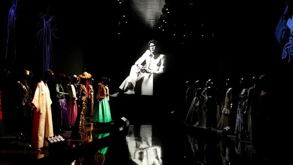 fashion-morocco-ysl_0.jpg