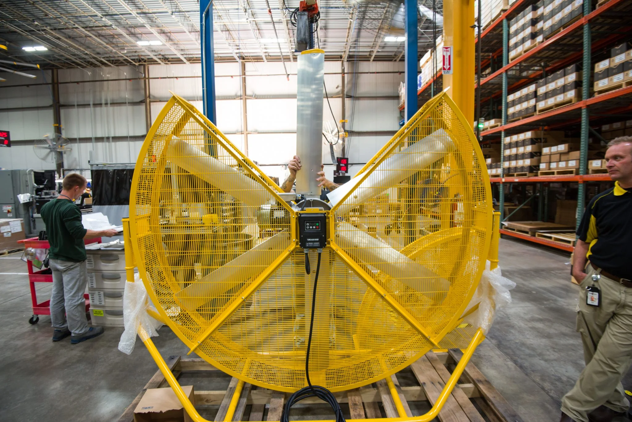 Big-Ass-Fans-manufacturing-floor-fan-being-assembled-2-0516.jpg