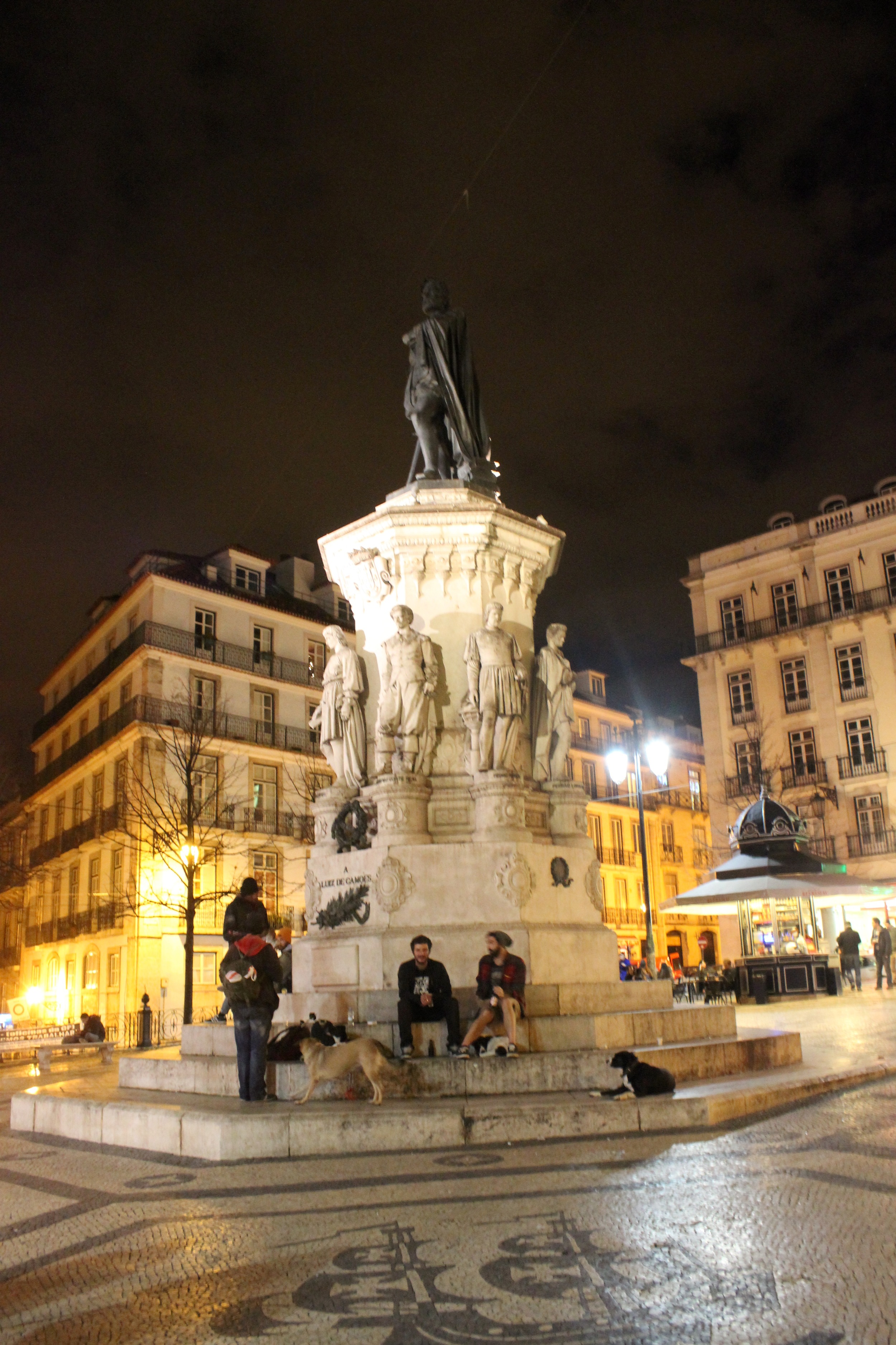 Largo do Camões