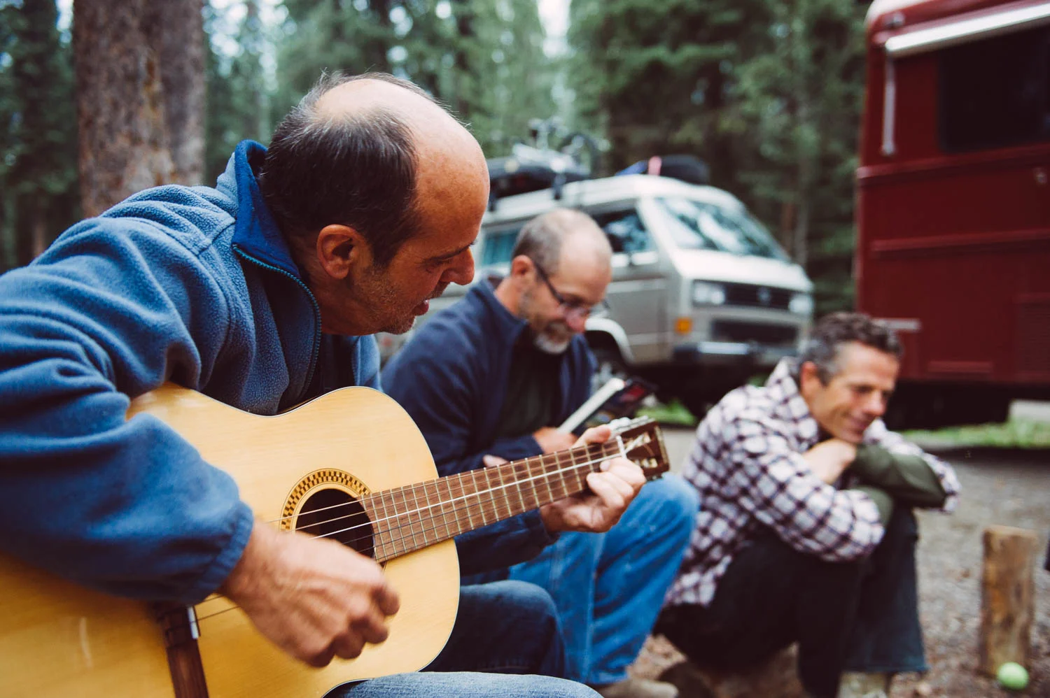 The rain held off long enough so we could enjoy an improvised dinner of whole salmons cooked on the fire and a beautiful blue moon ritual, with songs on the guitar.