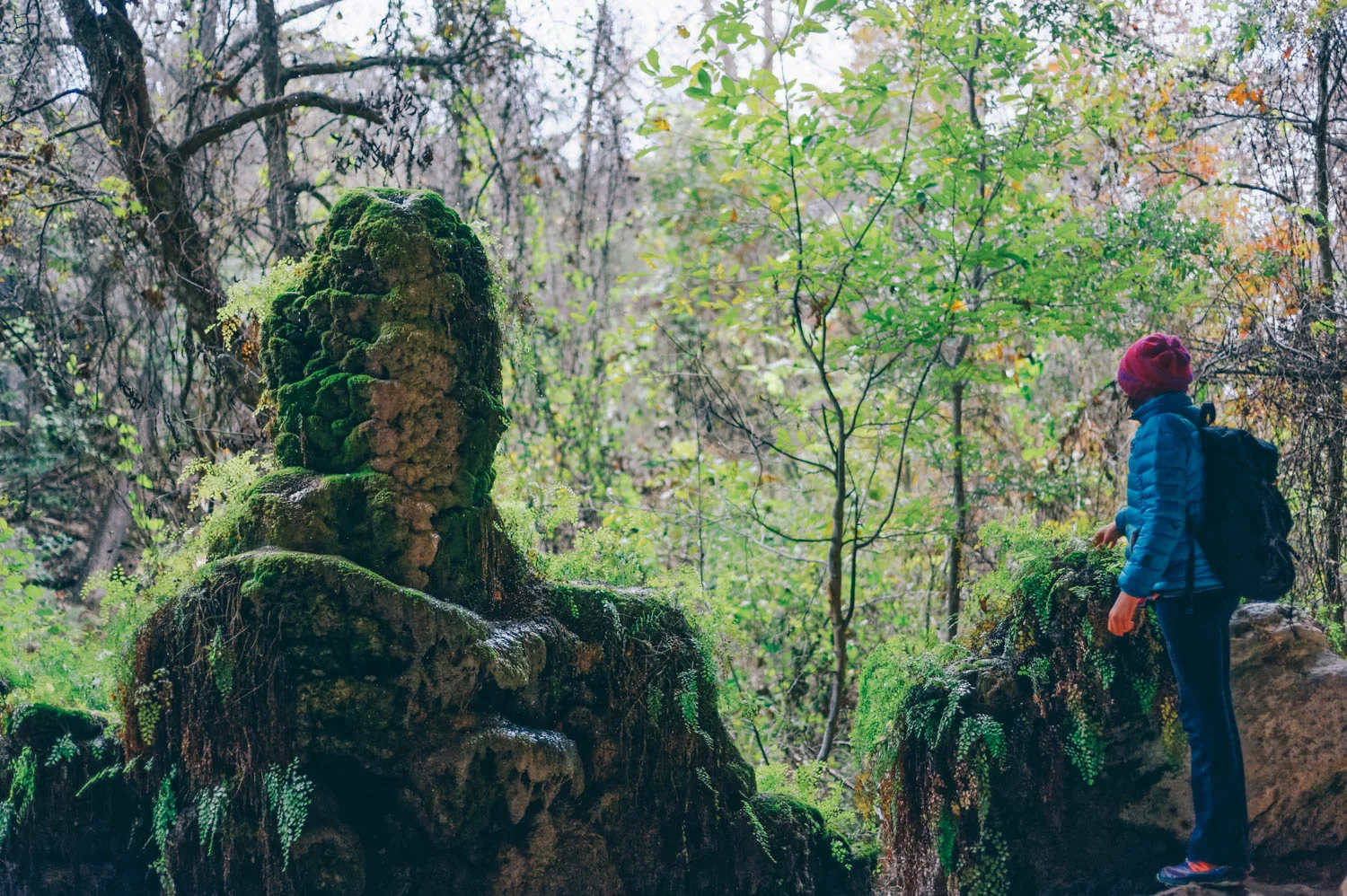 Pretty cool rock formations and caves on the way to the crag.