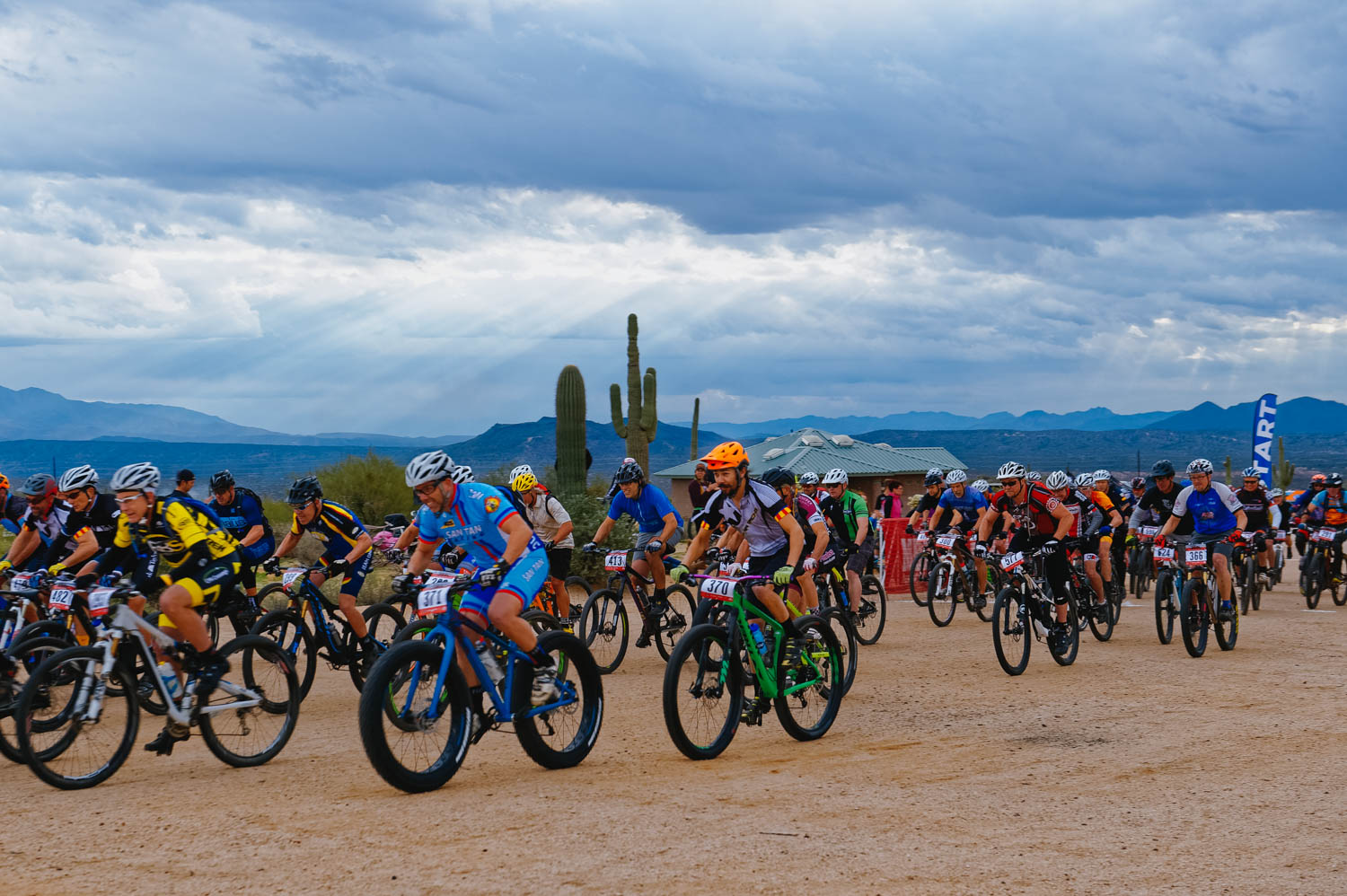 JF's start (in blue in the middle at the back) in the Rock Crushers category.