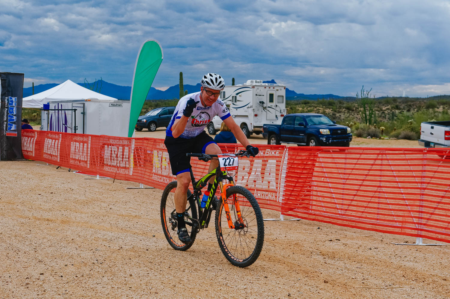 Jason was also racing in the Single Speed Expert category. One more sports' loop to go!
