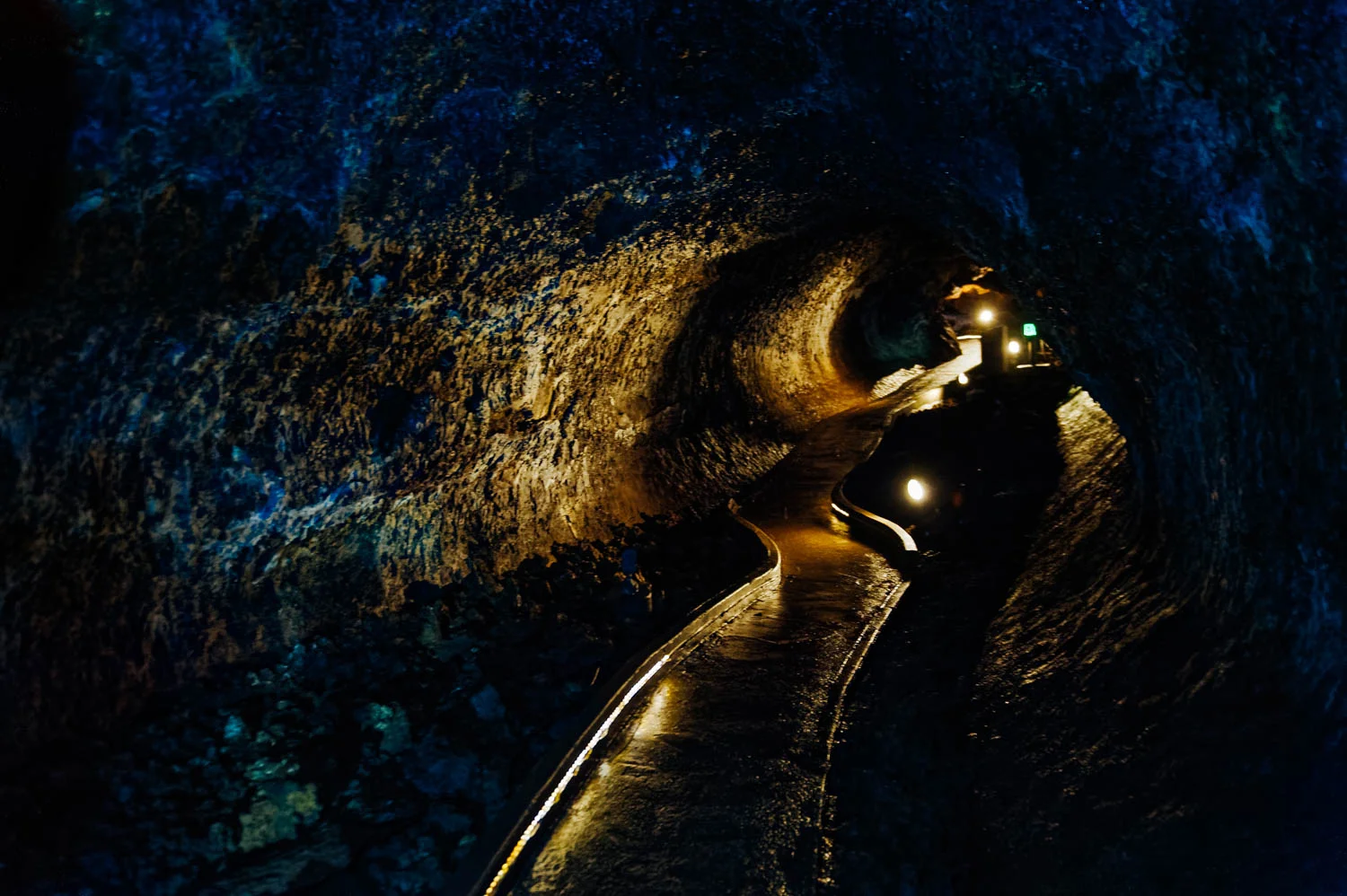Mushpot Cave (the only lighted cave)