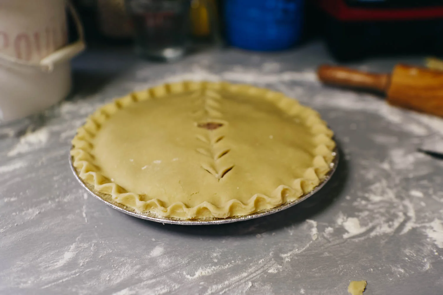 e made lots of meat pies, tourtières, a sugar pie and a berry pie!