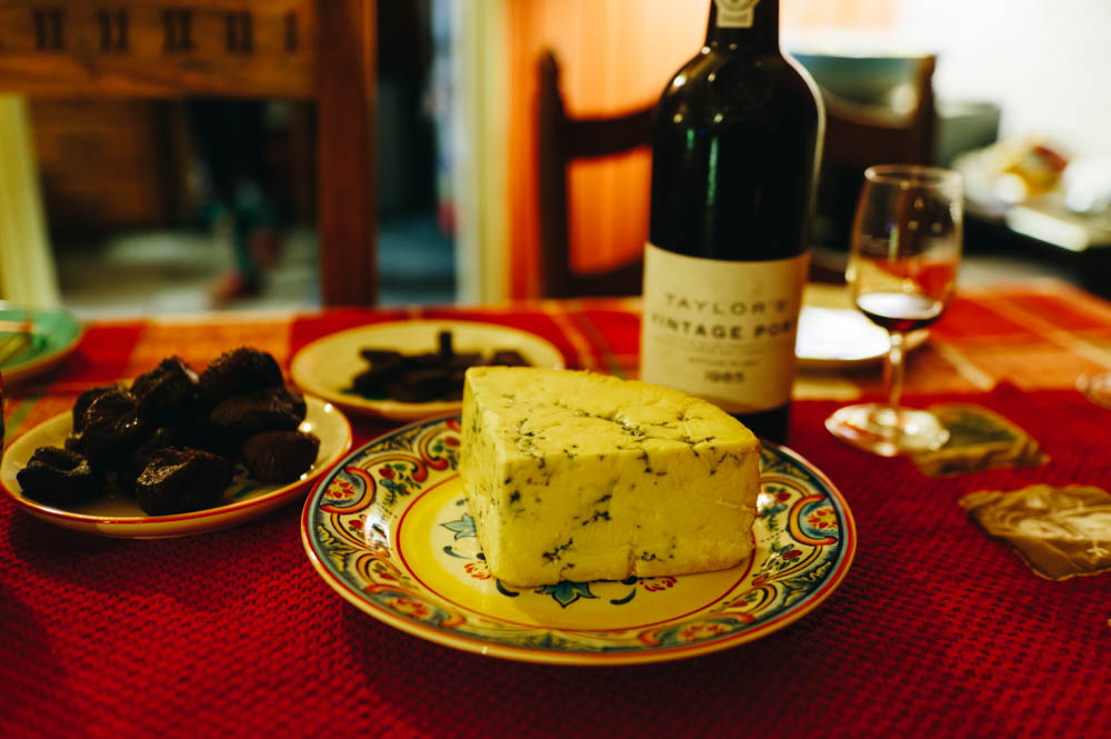 That we drank with Stilton blue cheese, figs and dark chocolate. It was heavenly.