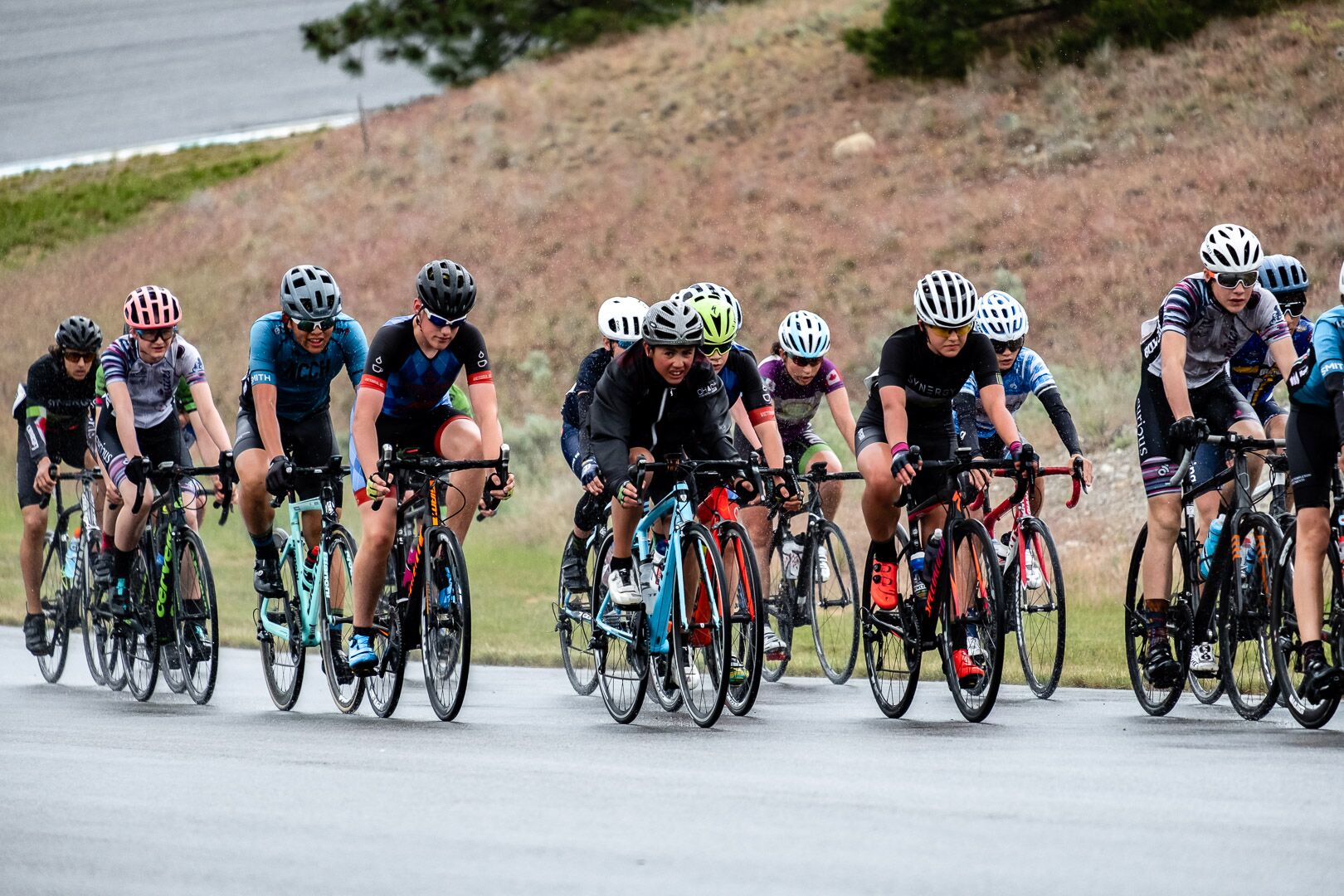 Aïsha (purple shirt toward the middle) during stage 2 (circuit). Photo by Cody W Gannon.