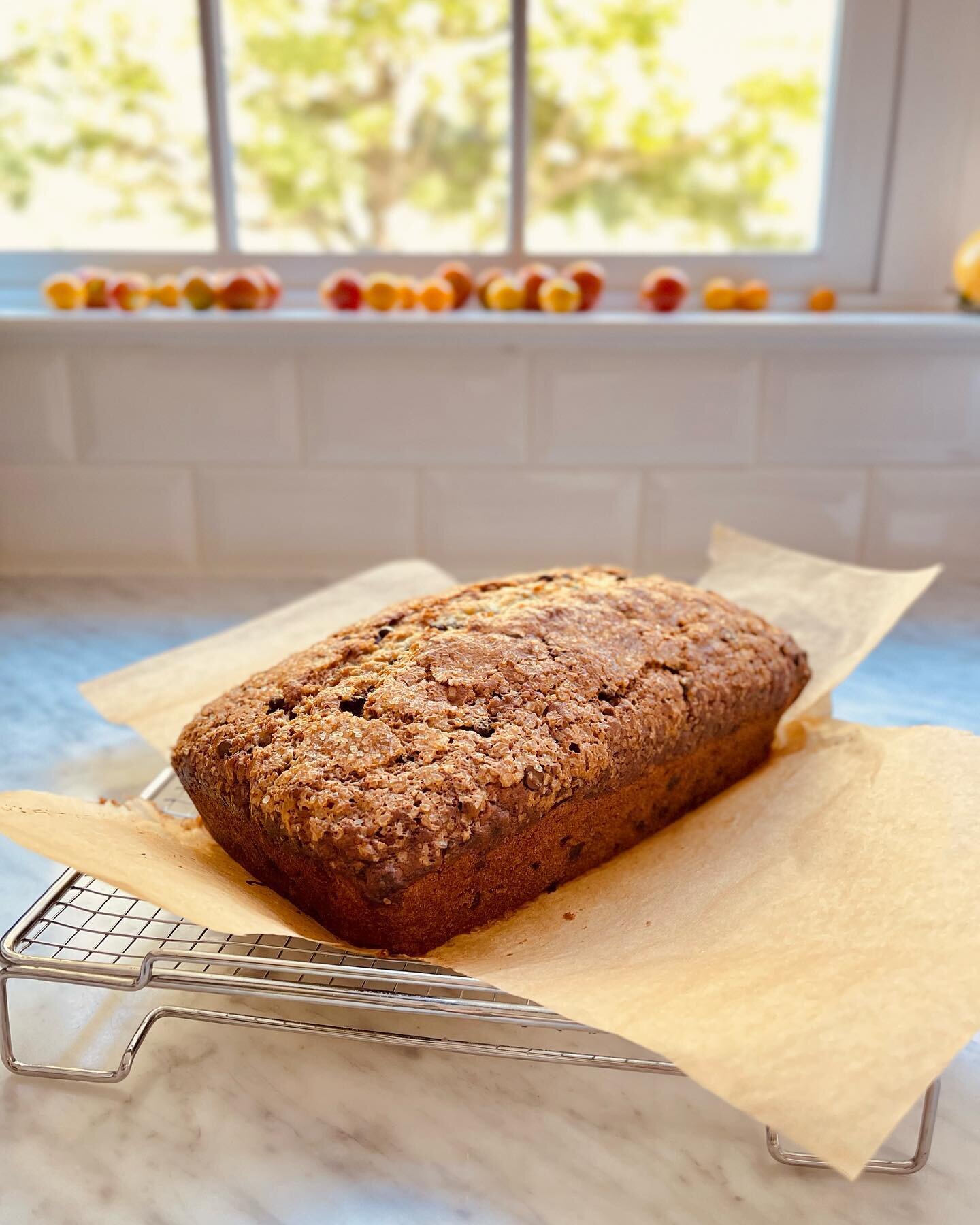 Vegan banana bread. It smells so good in here!

#veganbananabread #wunderkitchen