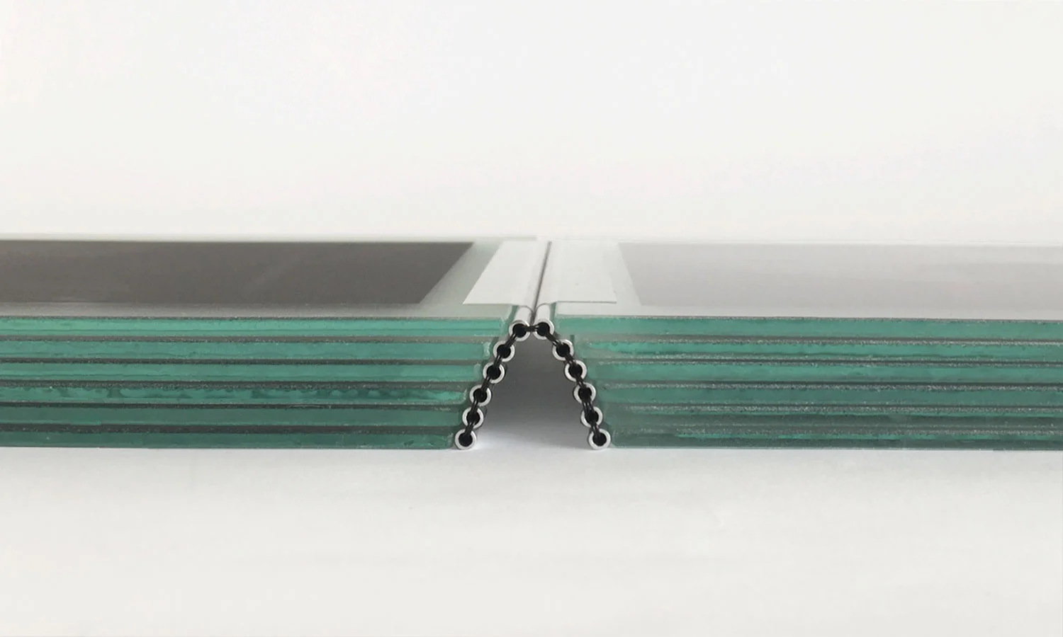 antonycairns_glass_15.jpg