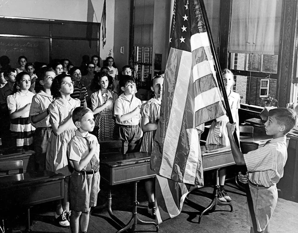 1950S+Pledge+Of+Allegiance+School.jpg