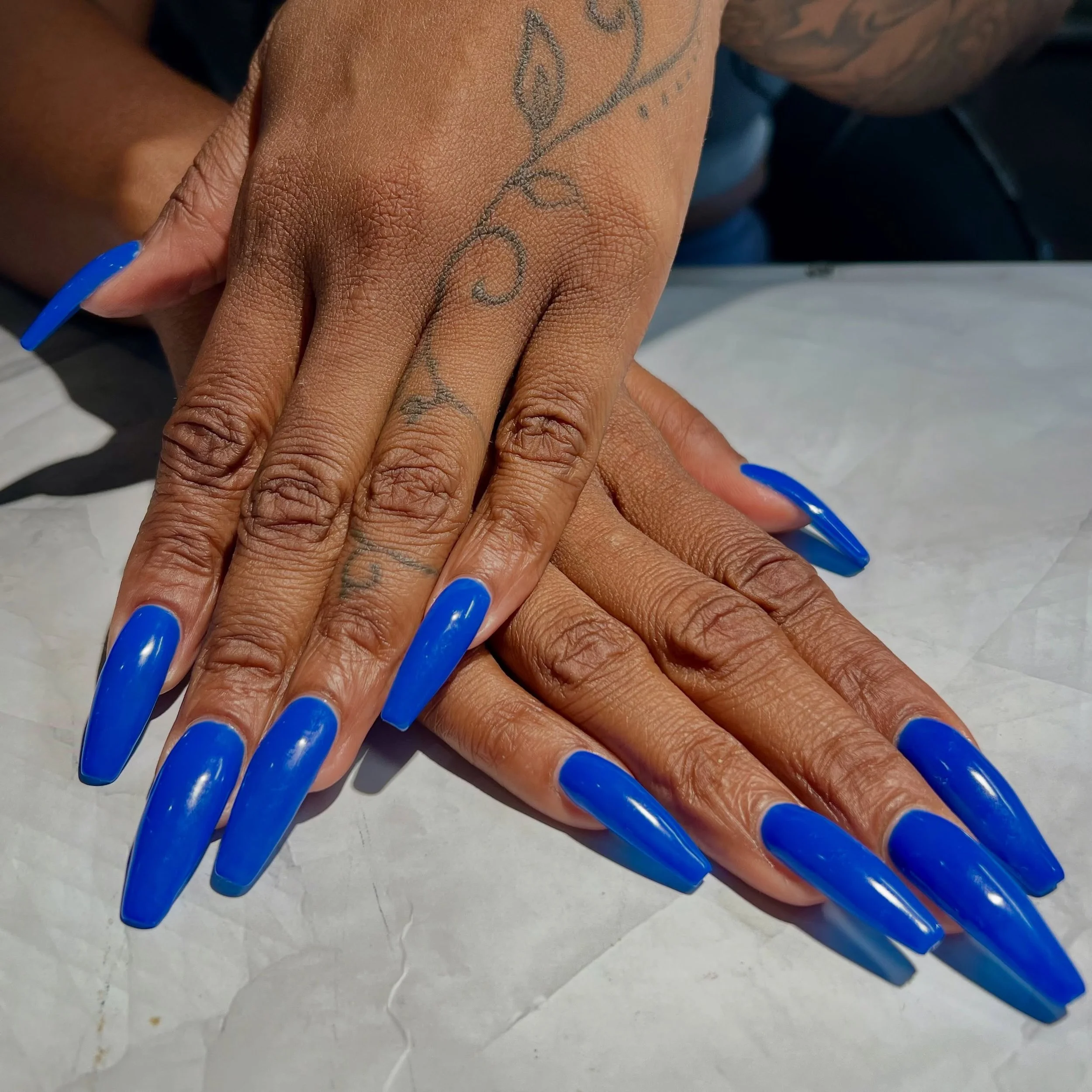 Safe travels ! #poshmanipedi