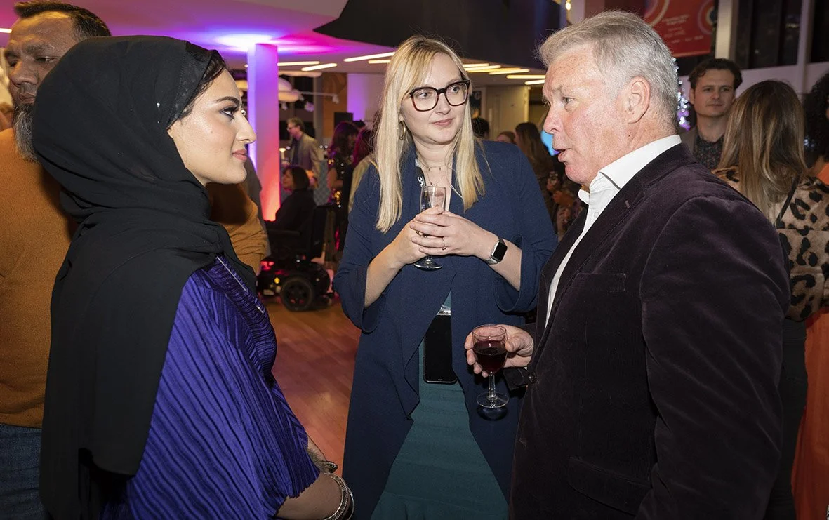 Graysons_Art_Club_Exhibition_Opening_mac_Dec22_020.jpg