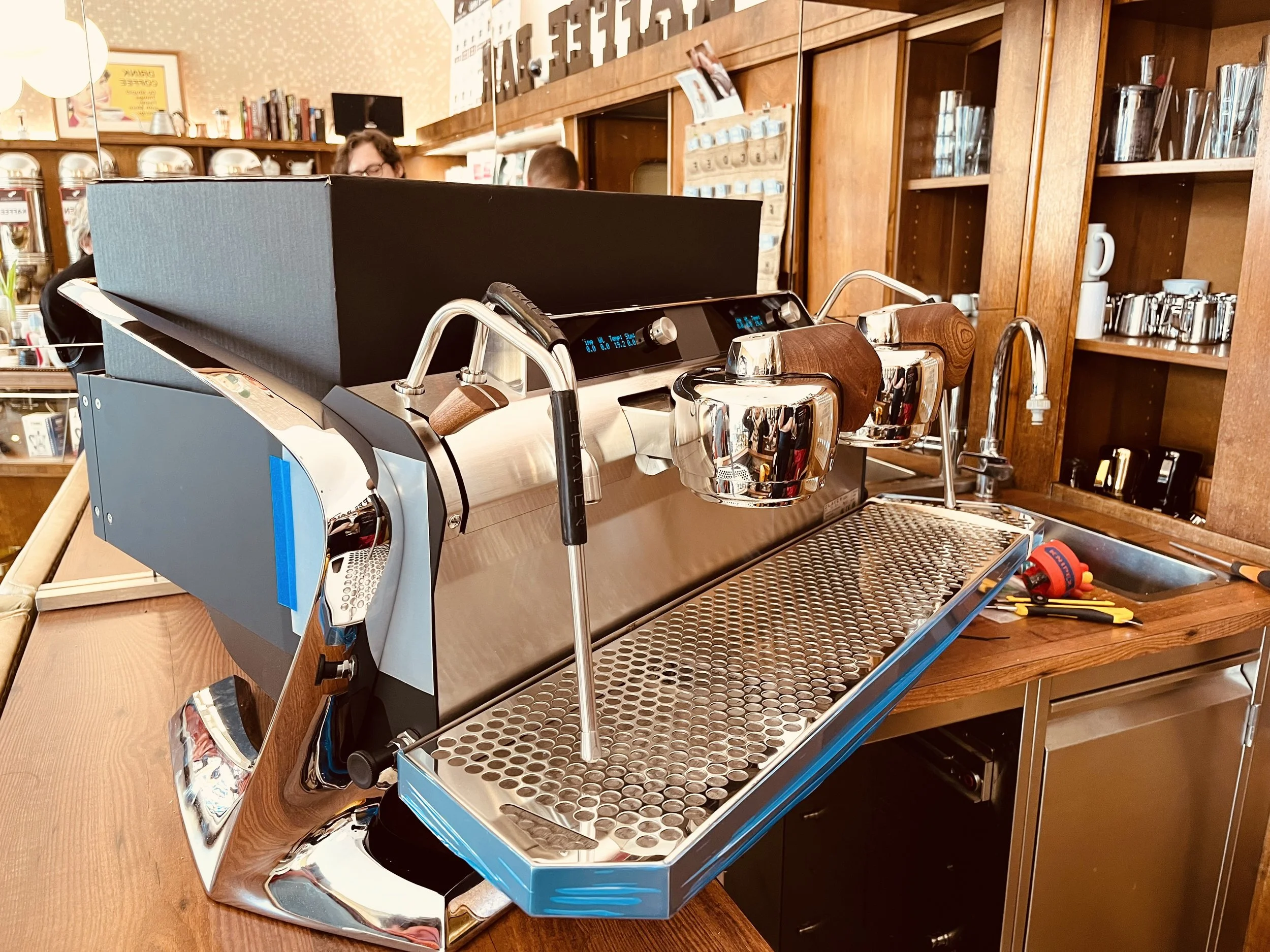 unboxing unpacking auspacken_Teil 2_Slayer_Schoenbergers Kaffeegreissler.jpeg