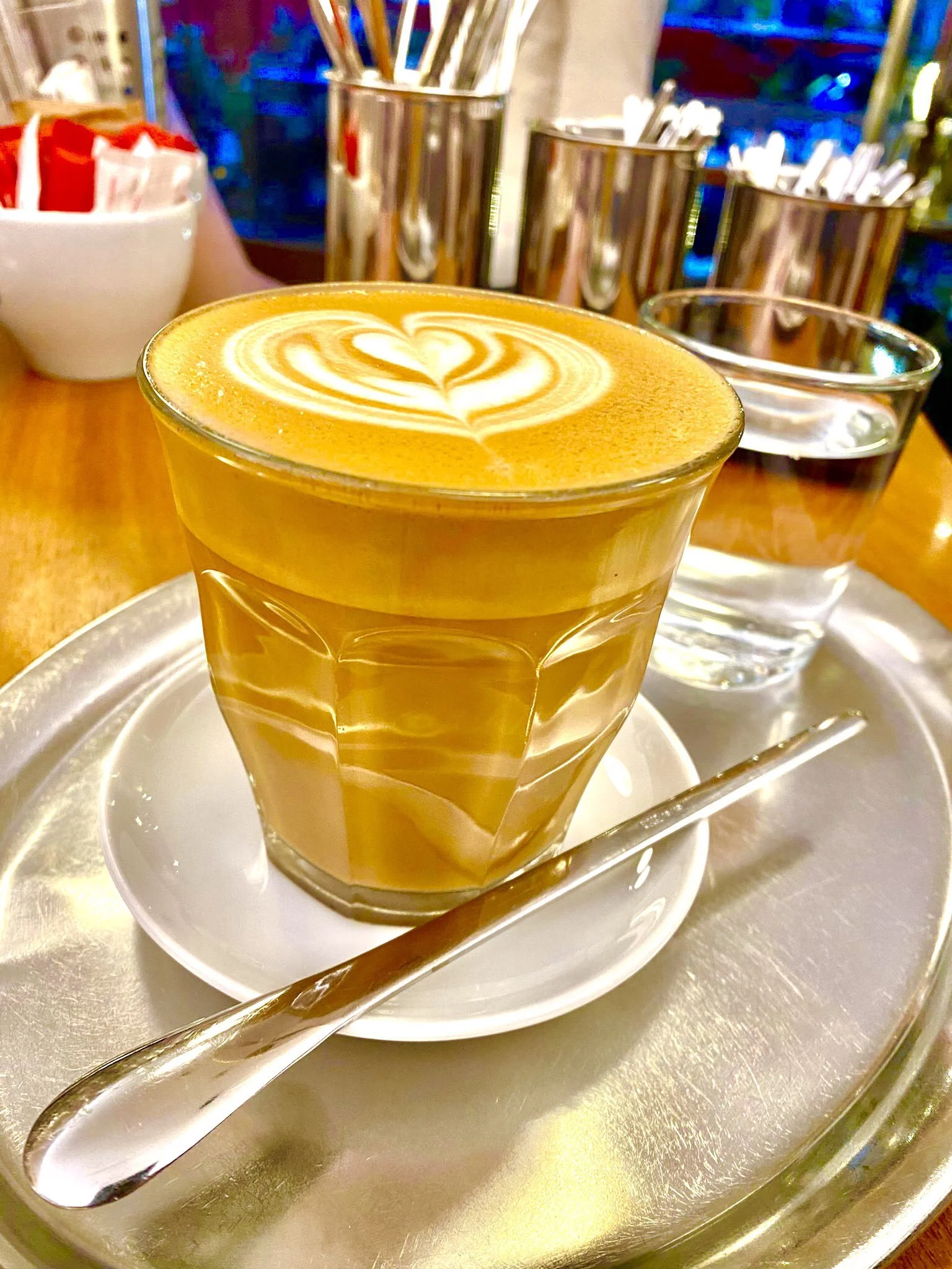 Caffè Latte Art_Schönbergers Kaffeegreissler.jpg