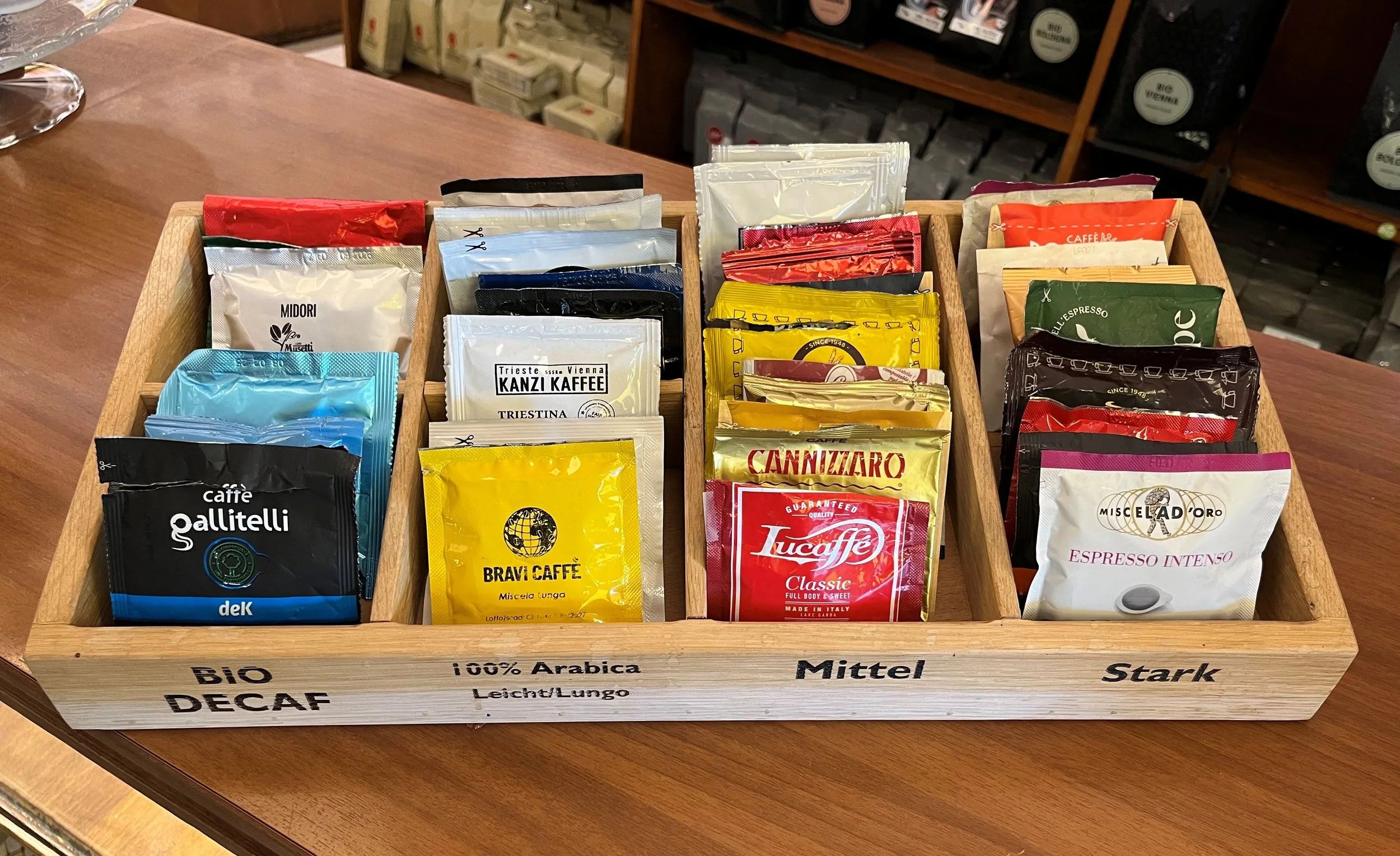 ESE Box Selektion Cafe_oben_Schoenbergers Kaffeegreissler.jpg