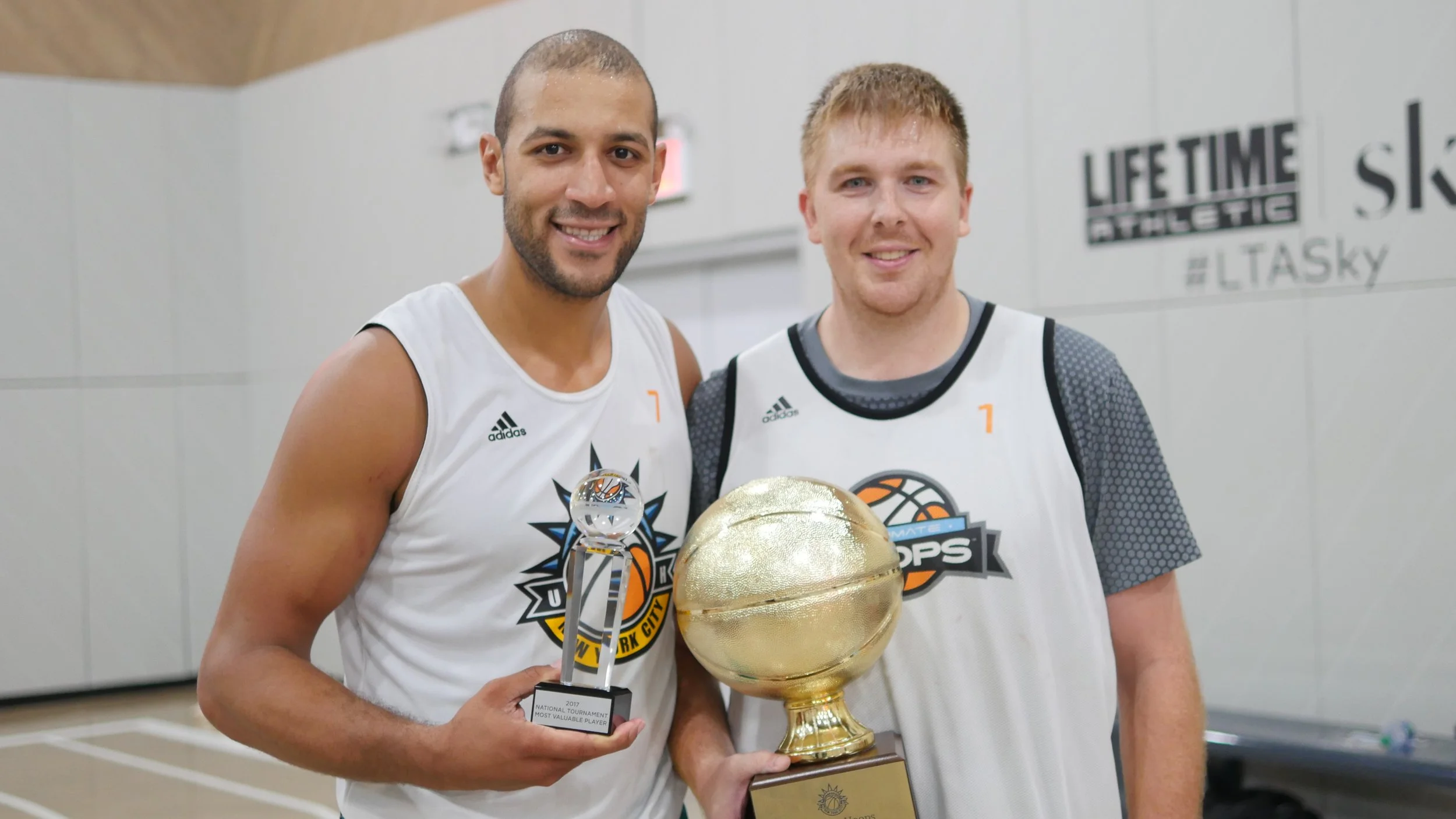 Valdez (left) with Thundercats teammate Kevin Milella.