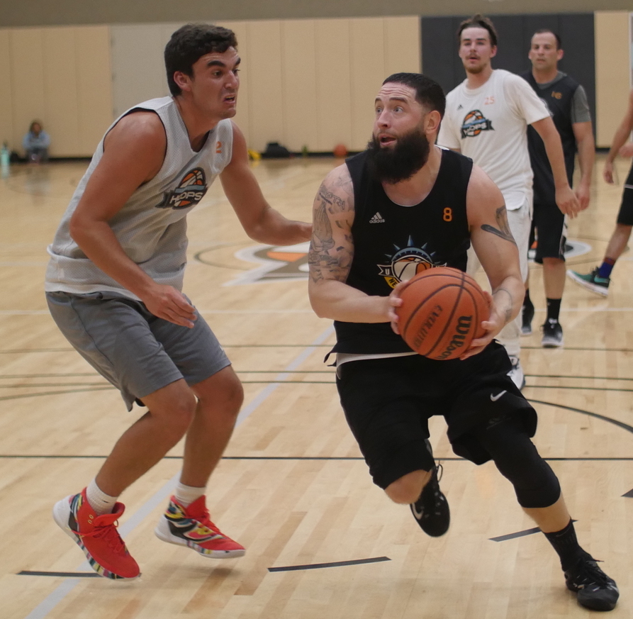 Kouser’s Strong Play Lands Kobe’s Rebounders in Top Spot