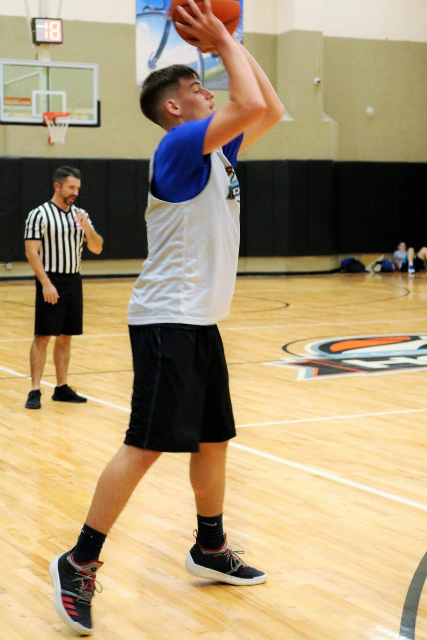 Can Justice League Shut Down the Blazing Alex Kume?