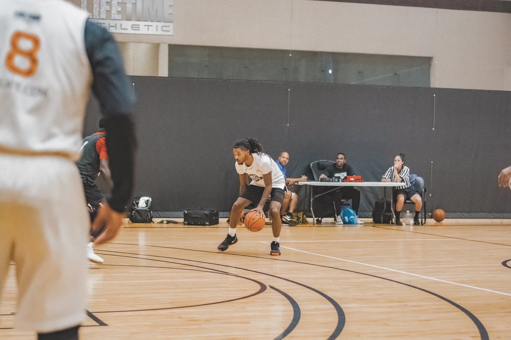 Johnny Johnson dribbling .jpg