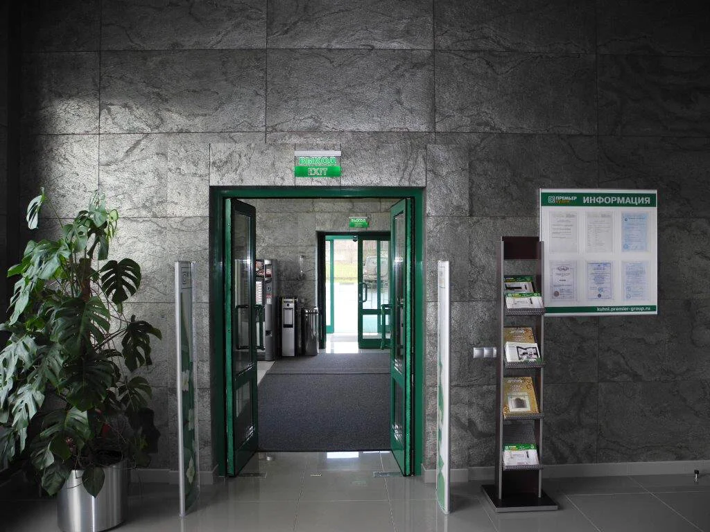  Silver Shine TXTR-LITE Flexible Stone Veneer Office Wall 