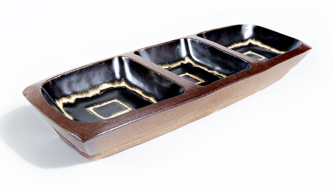 3-section-tray-2-web.jpg
