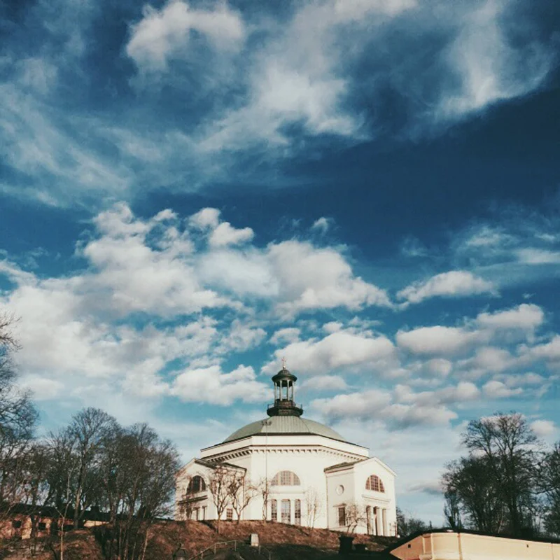 Vårensolen på Skeppsholmen.