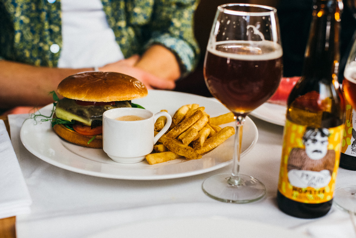 Middag och drinkar på Piazza a la carte, M/S Victoria kryssning till Tallinn på Tallink Silja båt