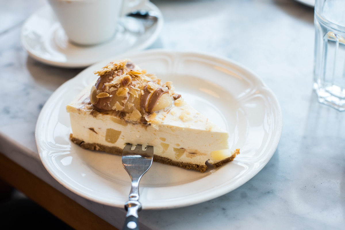 veganska effterätter på cafe komeet i Tallinn