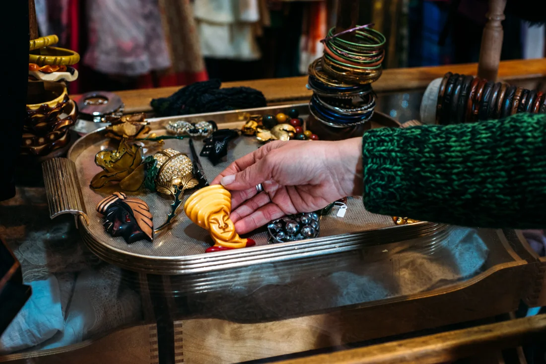Delphine vintage second hand shopping Milano guide