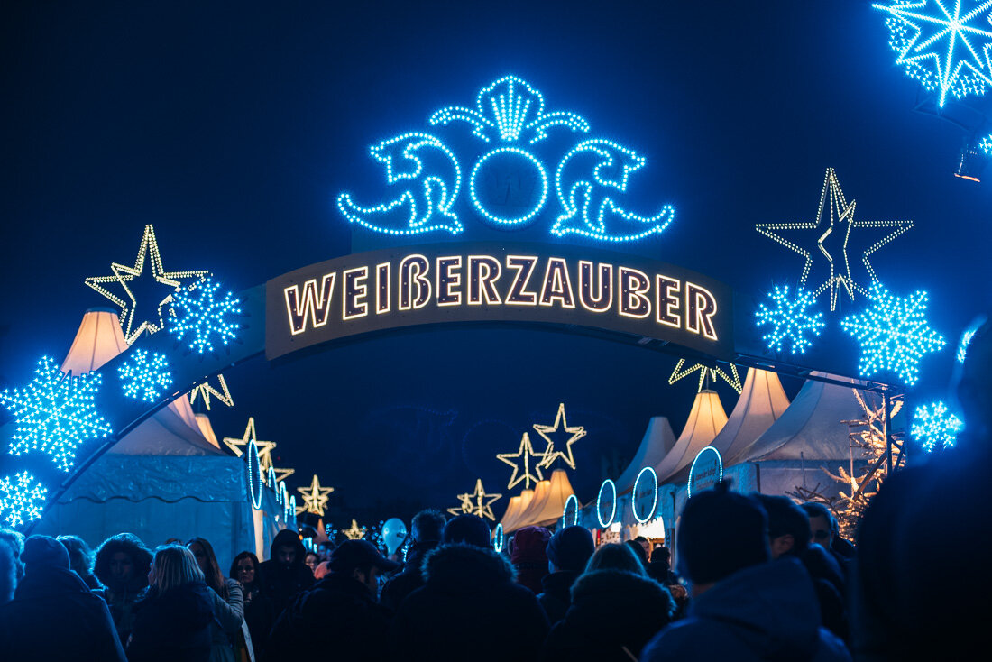 Besök mysiga julmarknaden white magic som är ett tips i guiden till Hamburgs 4 bästa julmarknader.