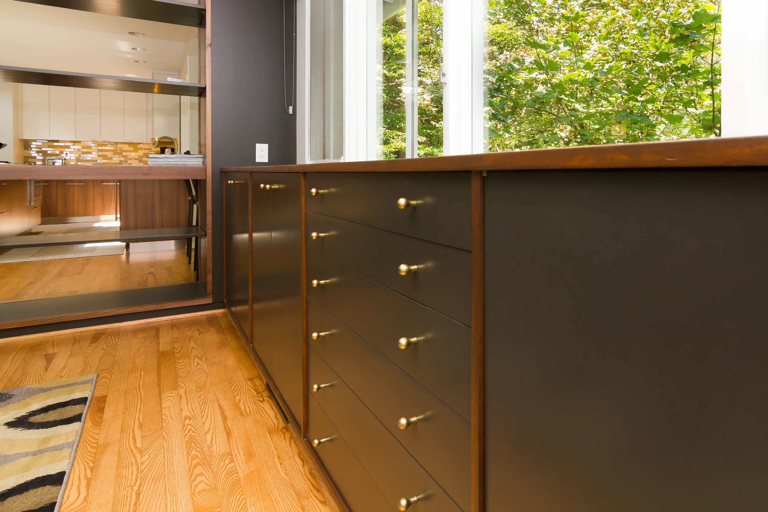 A Room with a View—Dining Room Detail