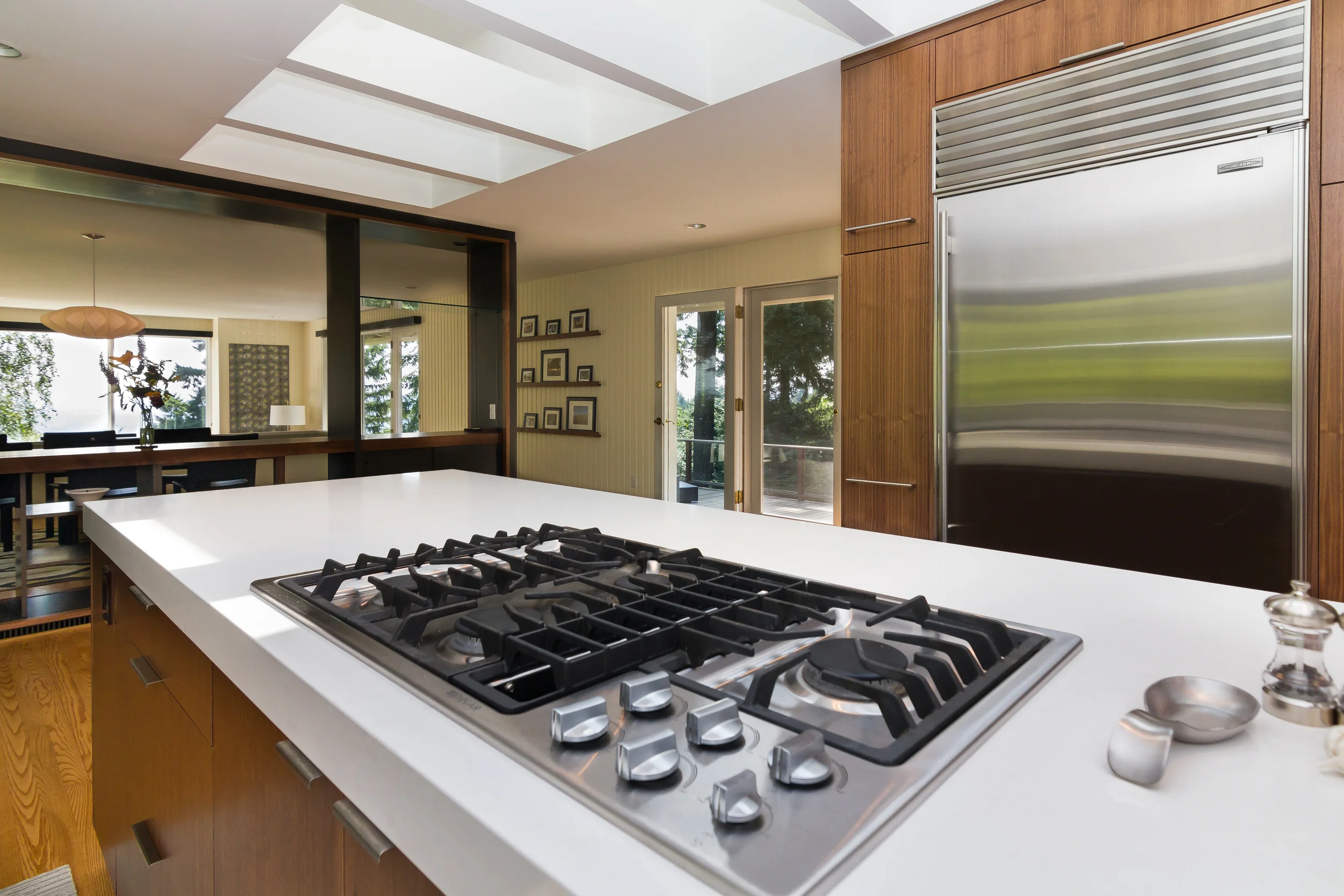 SW Hills—Kitchen