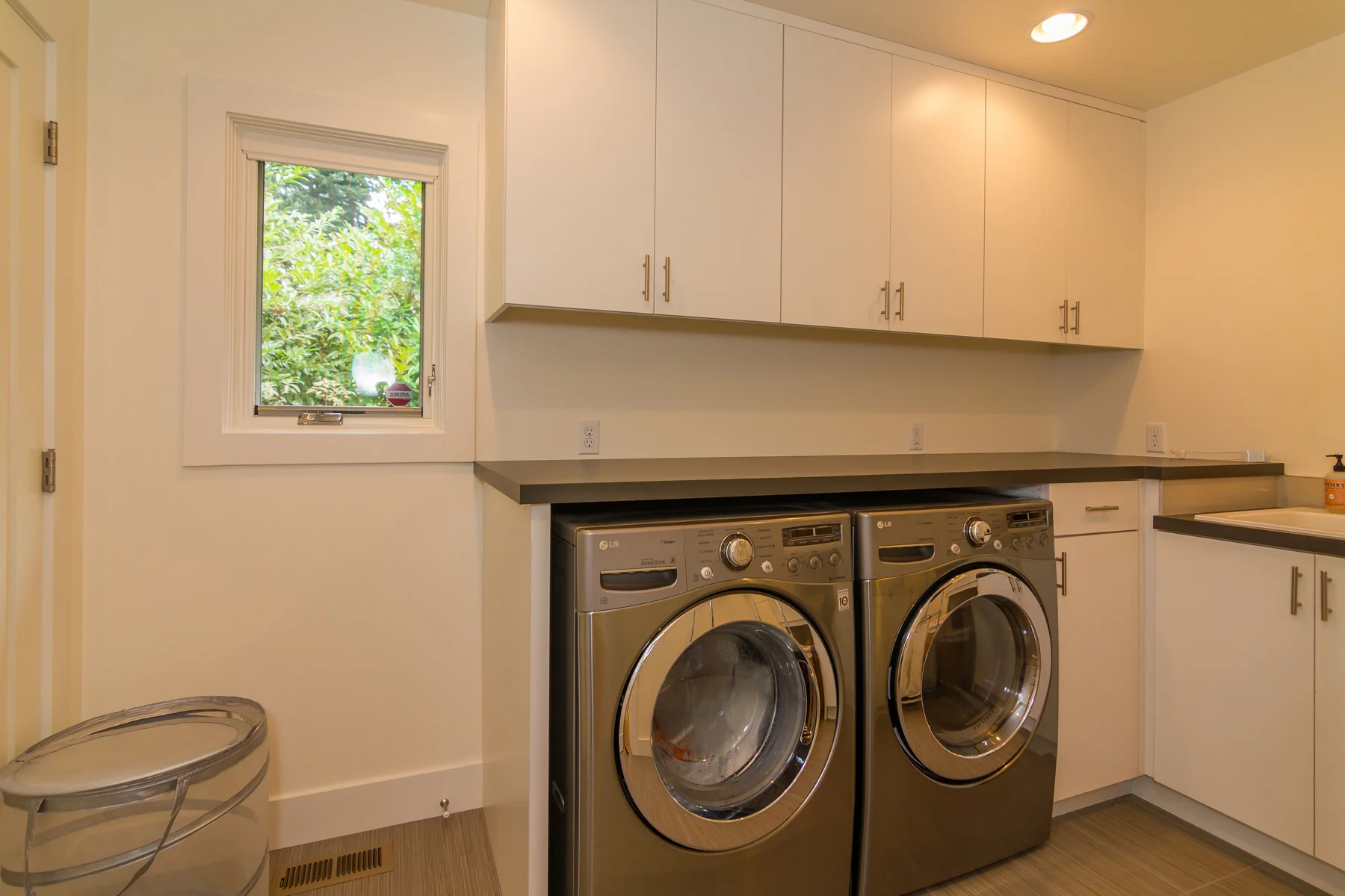 Laundry room detail