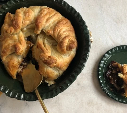 FG Emerald Green Pie Dish & Fluted Edge Plate