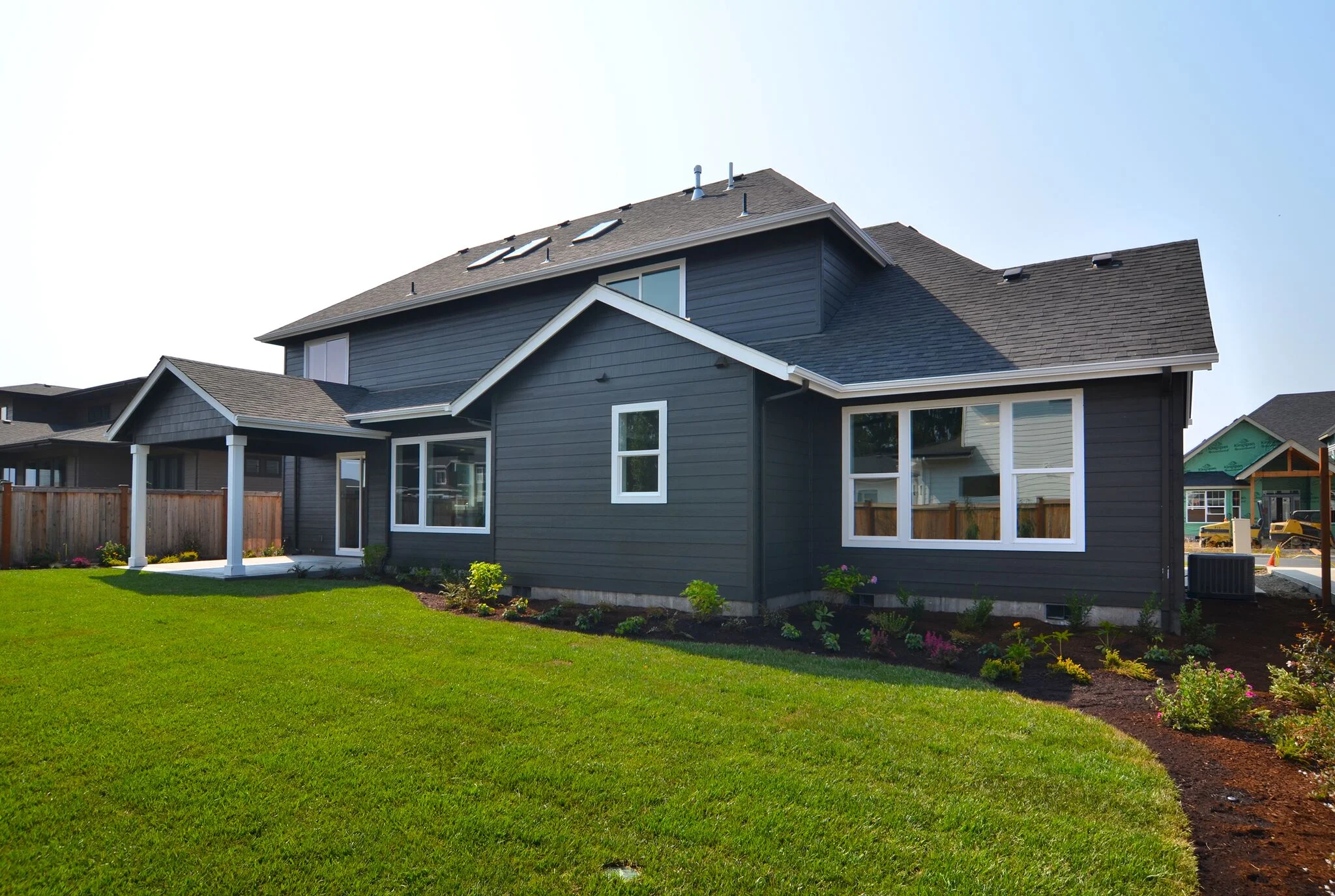 DSC_0223 - Rear Exterior.jpg