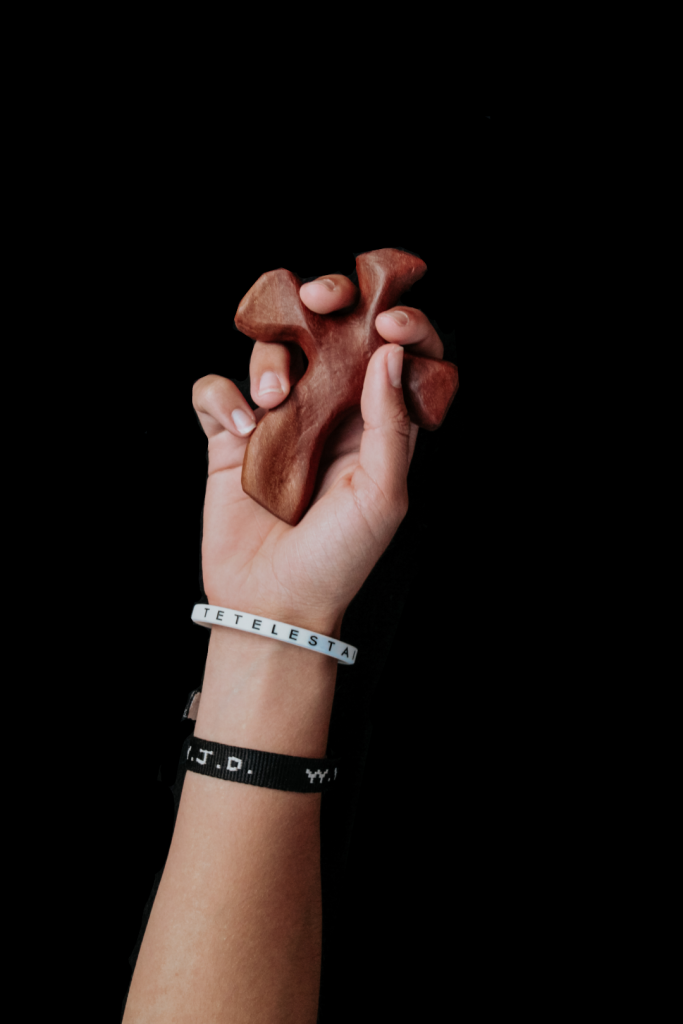 D4560AA9-47E6-4C24-B196-A613FC9F89DA