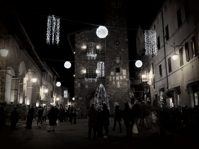 Piazza de Popolo on Christmas Eve