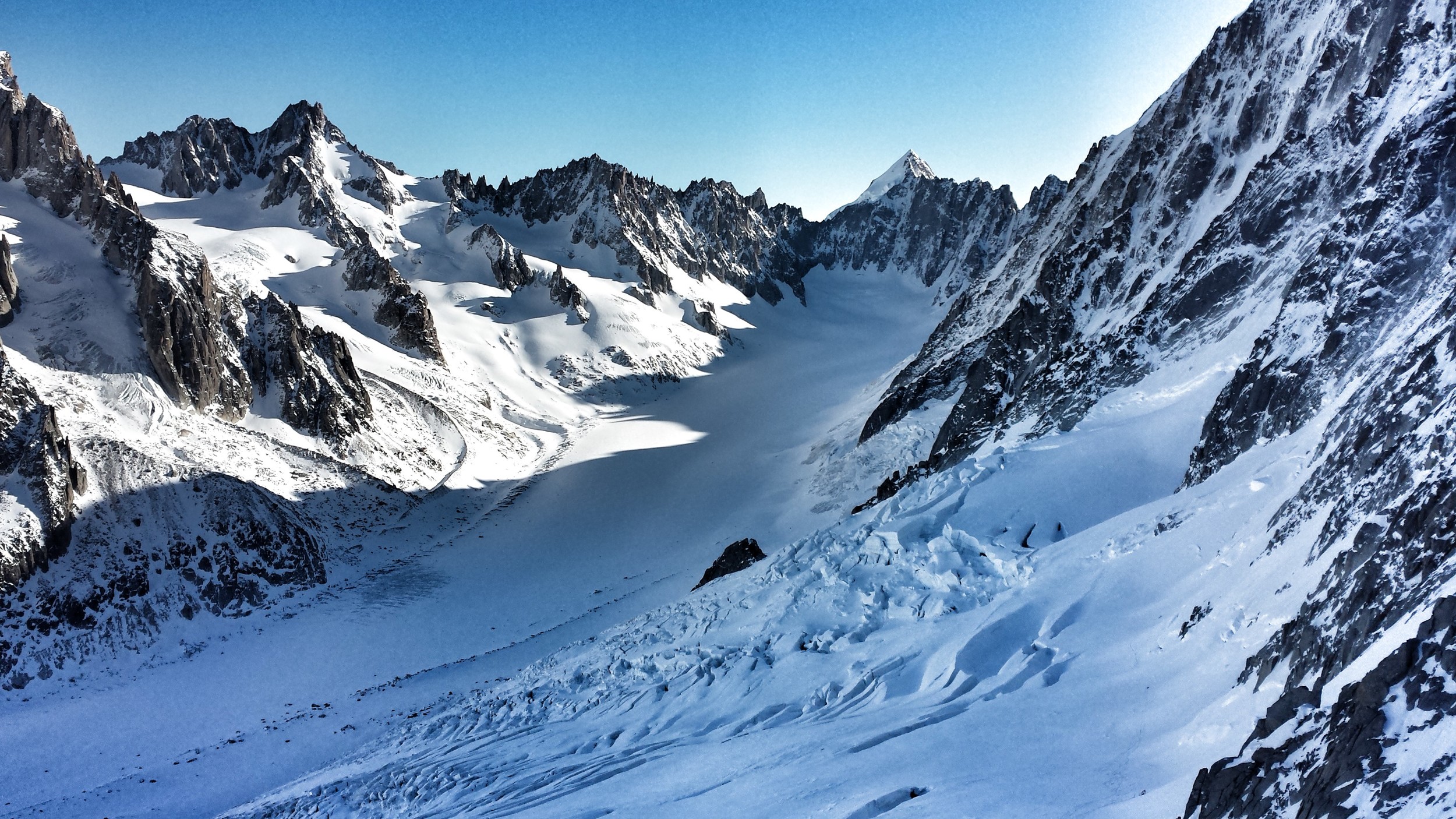 The view in the other direction from the viewing platform. Most of the white is the glacier that makes the skiing here a little more dangerous because of crevices 